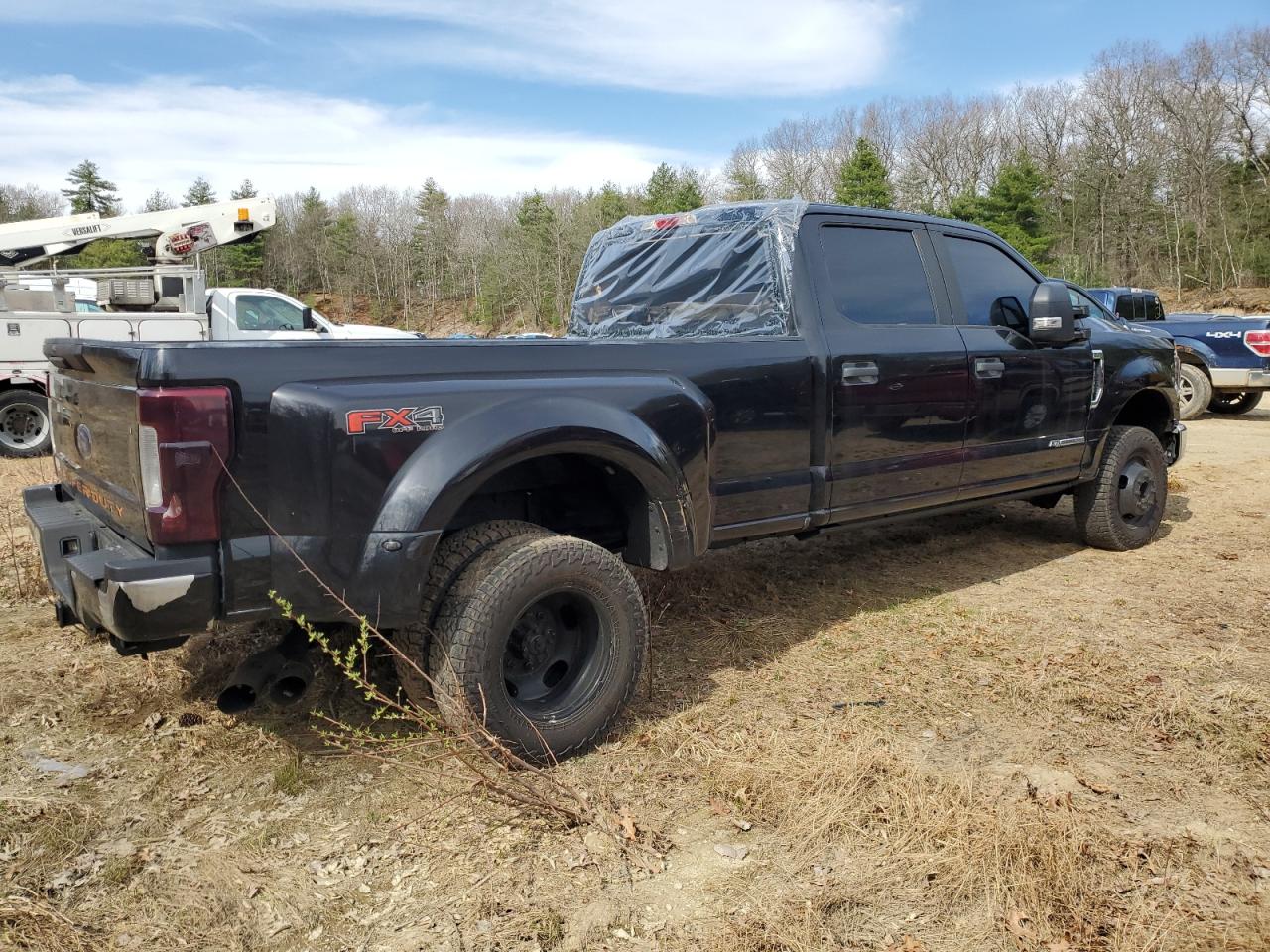 Photo 2 VIN: 1FT8W3DT6JEB95100 - FORD F350 