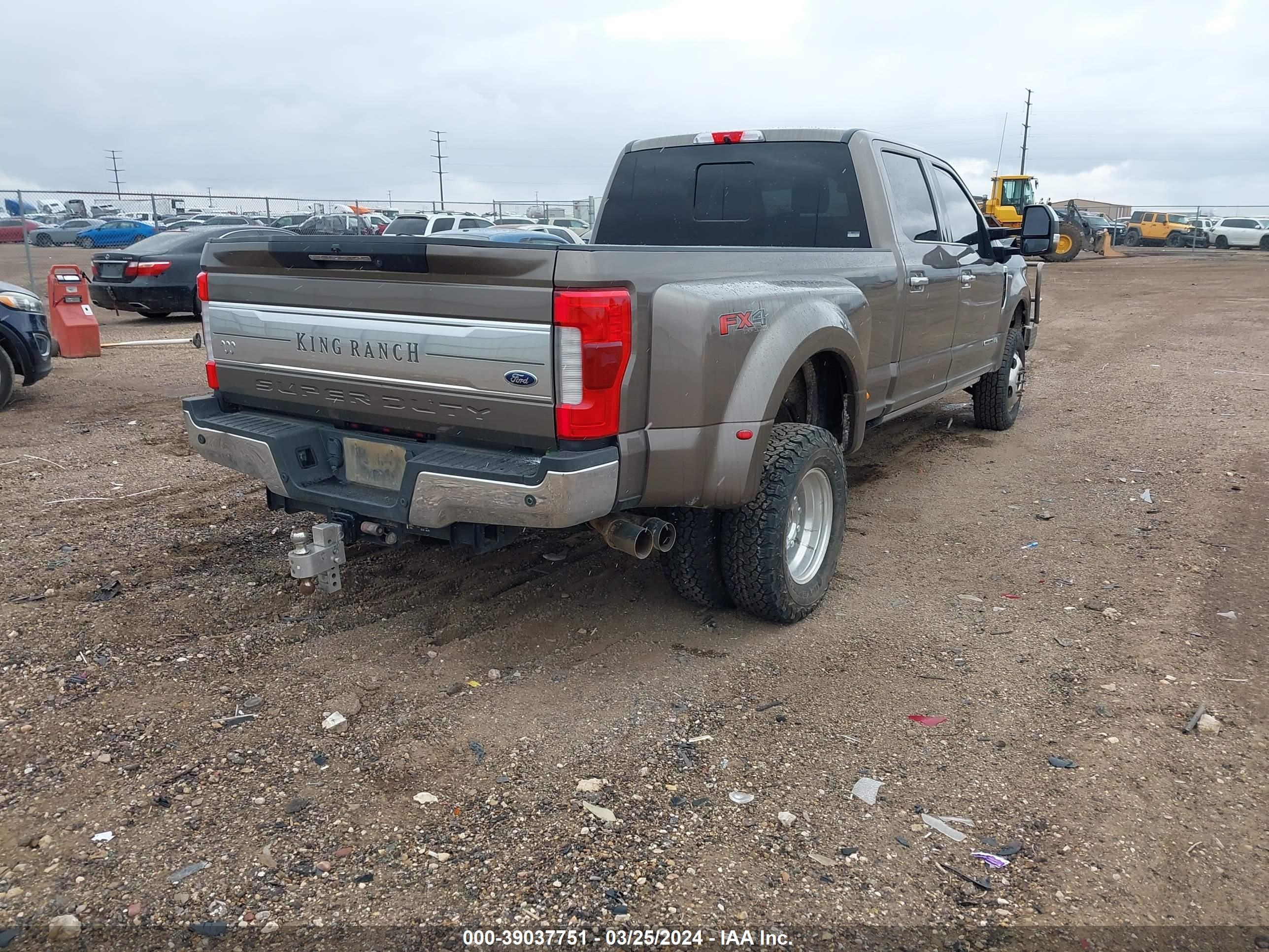 Photo 3 VIN: 1FT8W3DT6KEG71654 - FORD F350 