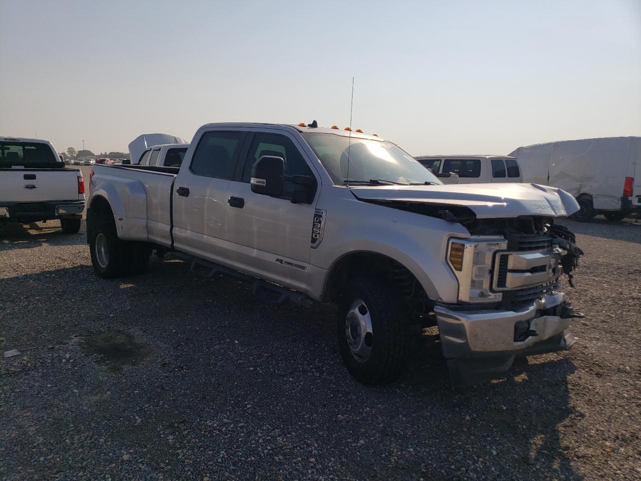 Photo 3 VIN: 1FT8W3DT6KEG85649 - FORD F350 