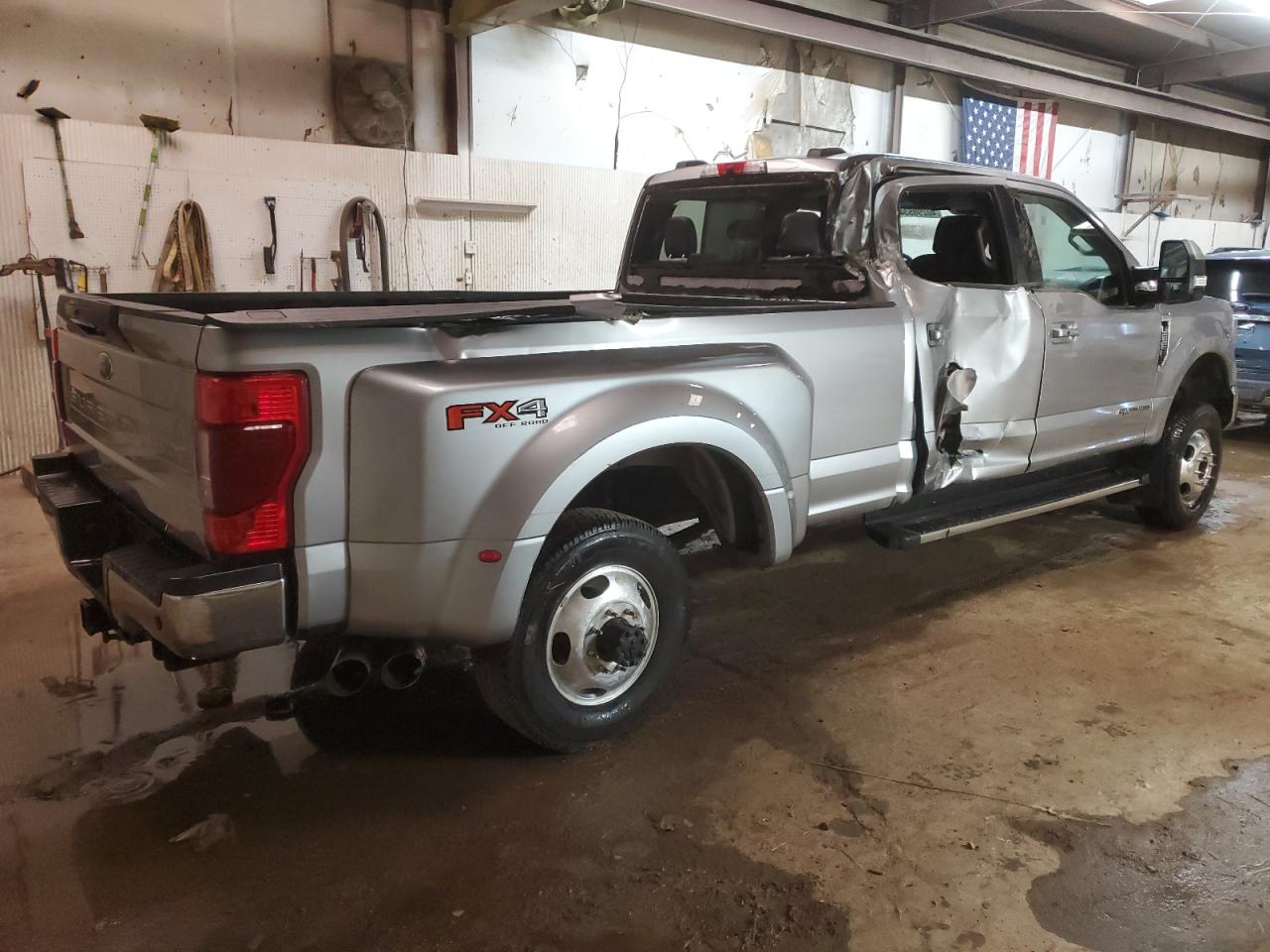 Photo 2 VIN: 1FT8W3DT6MEC61360 - FORD F350 