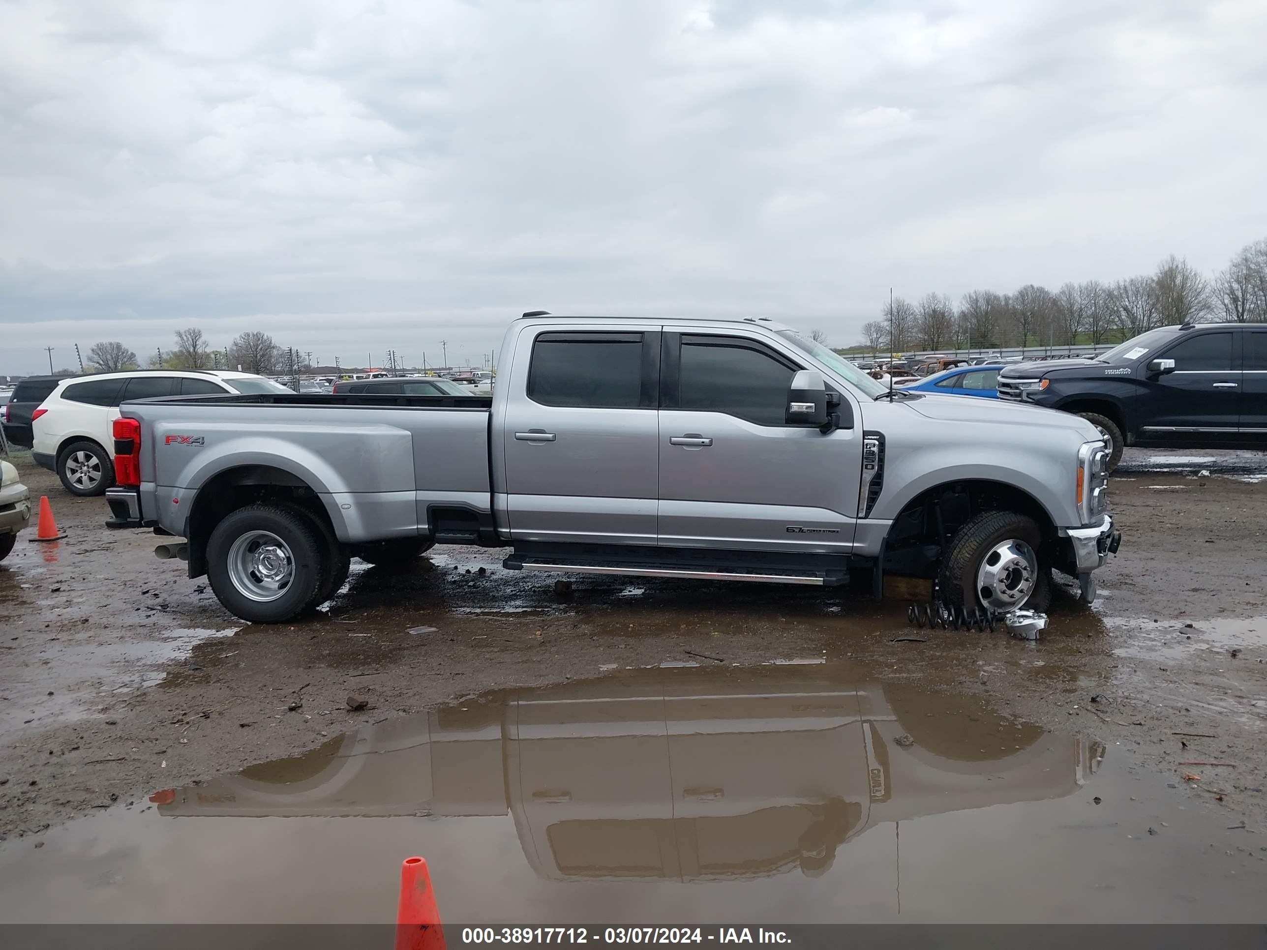 Photo 14 VIN: 1FT8W3DT6PEC20179 - FORD F350 