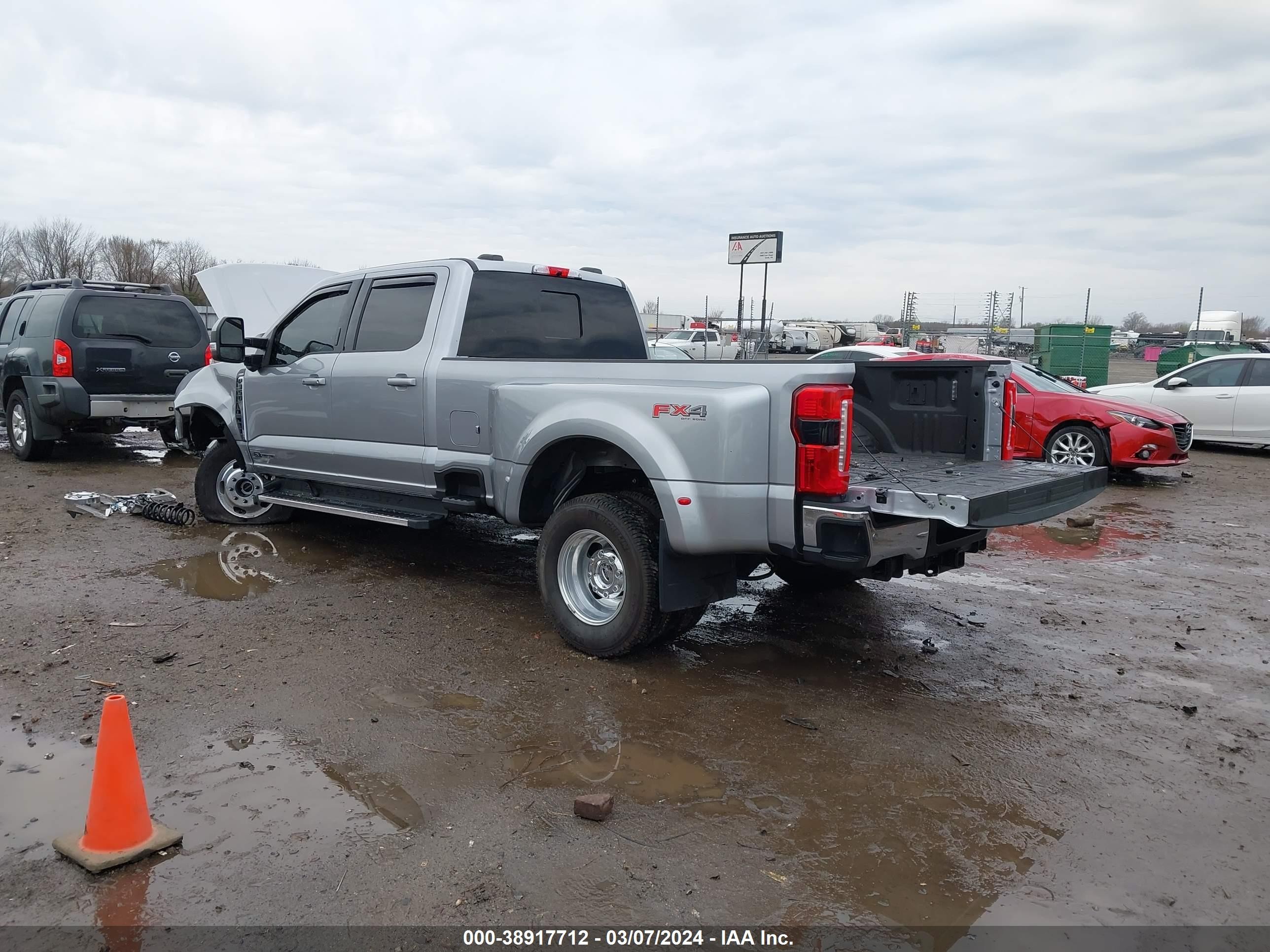 Photo 2 VIN: 1FT8W3DT6PEC20179 - FORD F350 