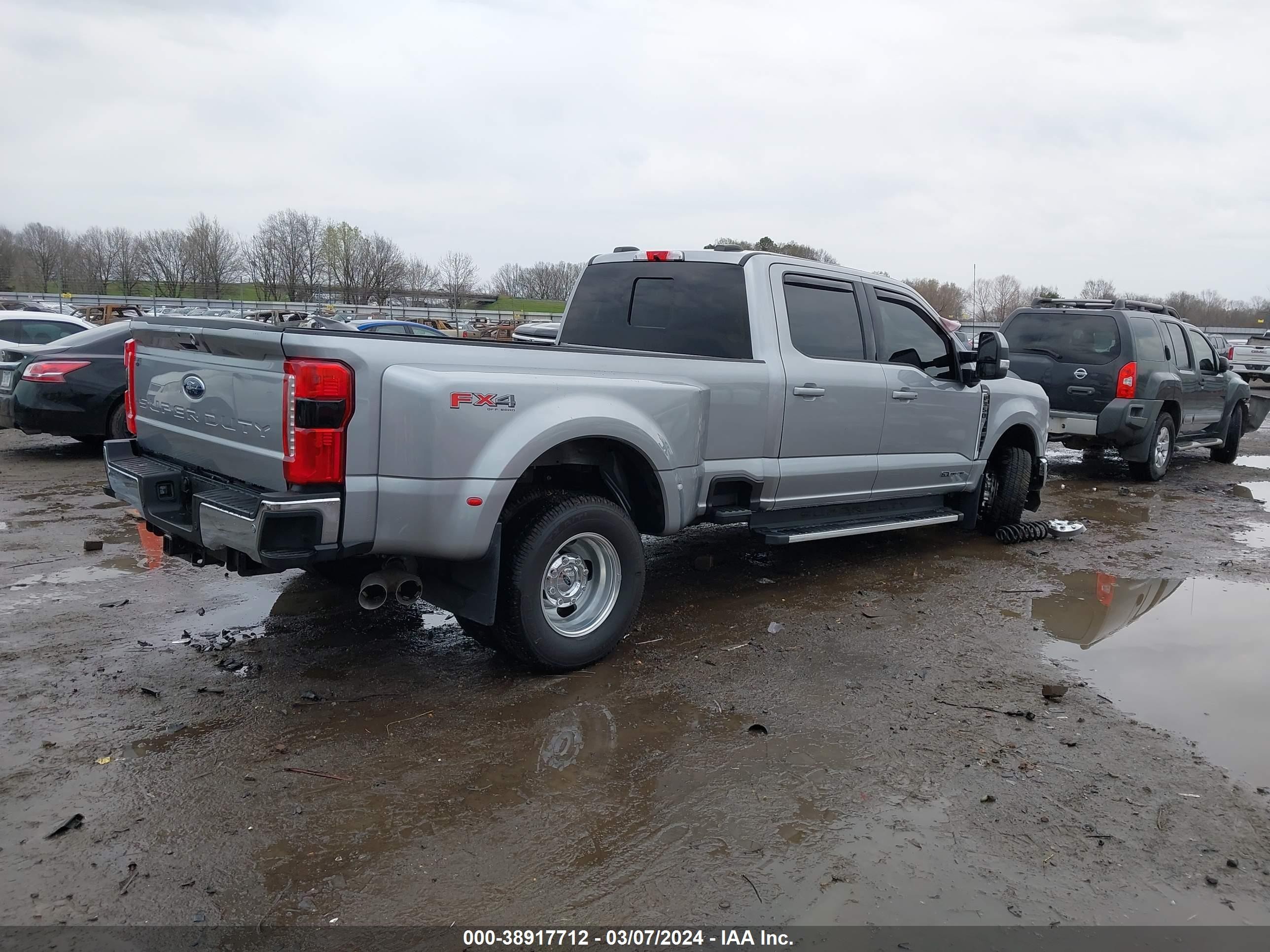 Photo 3 VIN: 1FT8W3DT6PEC20179 - FORD F350 