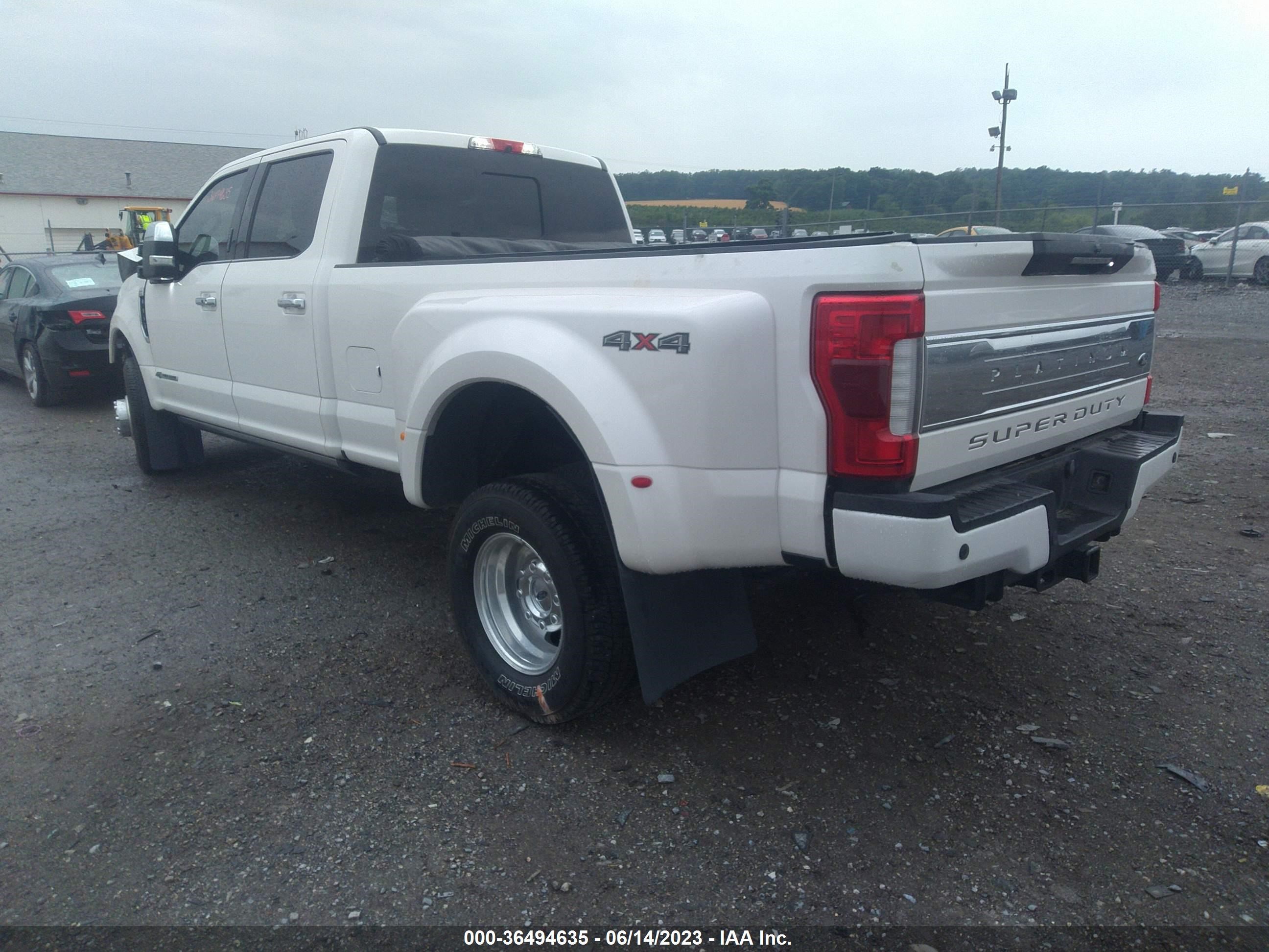 Photo 2 VIN: 1FT8W3DT7HEB61712 - FORD F350 