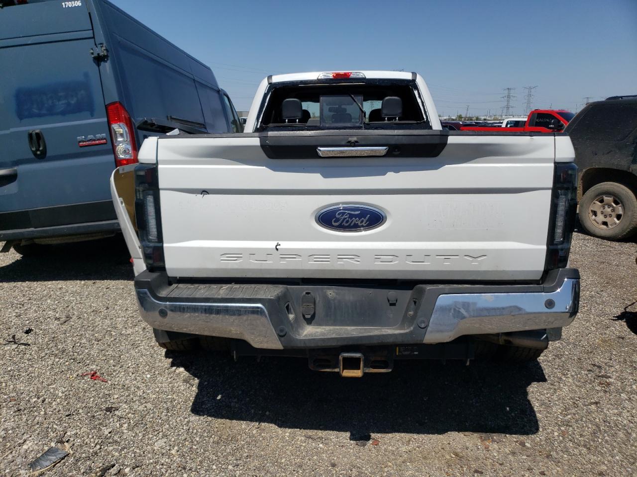 Photo 5 VIN: 1FT8W3DT7HEF44307 - FORD F350 