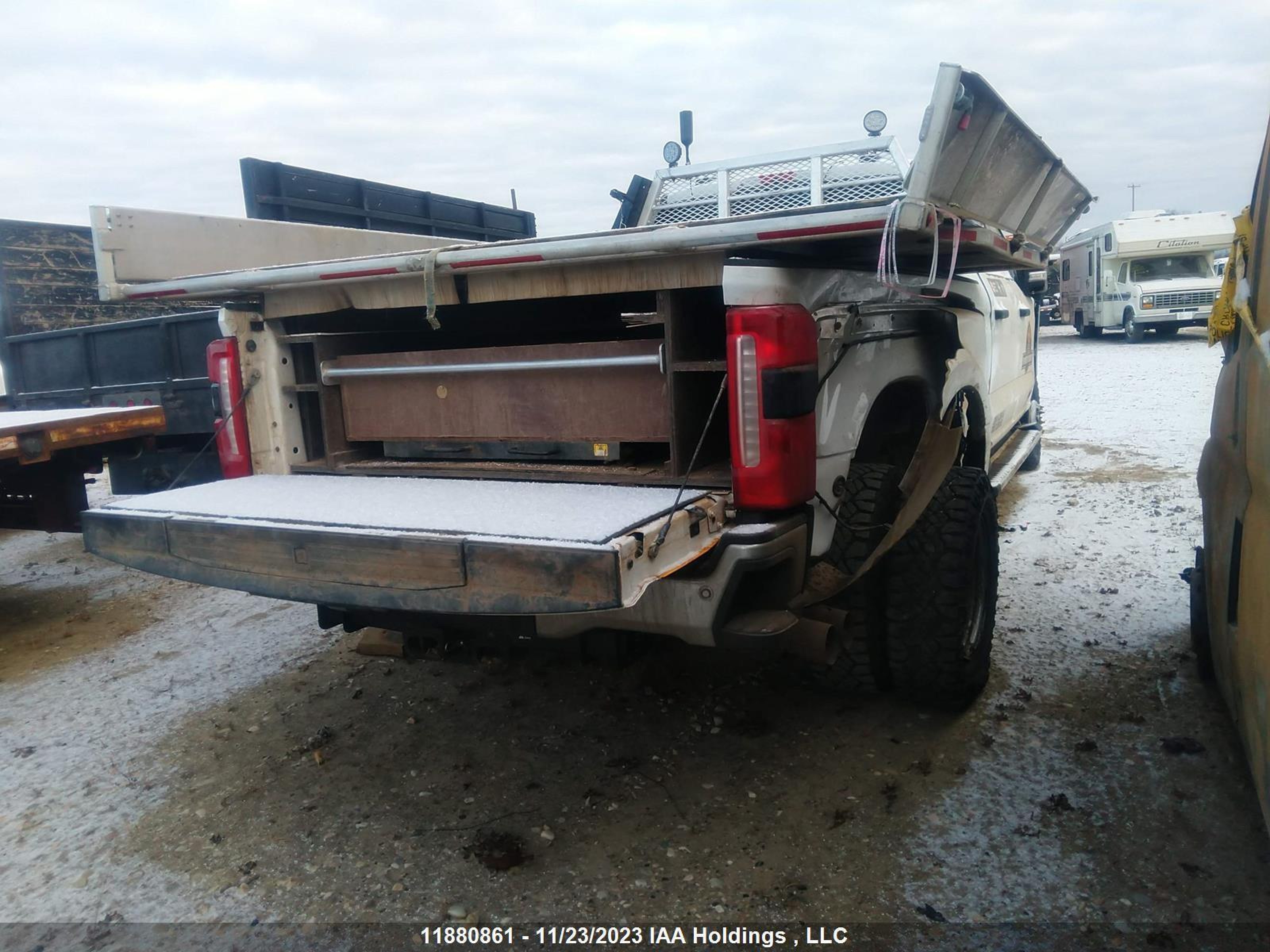 Photo 3 VIN: 1FT8W3DT7PEC52591 - FORD F350 