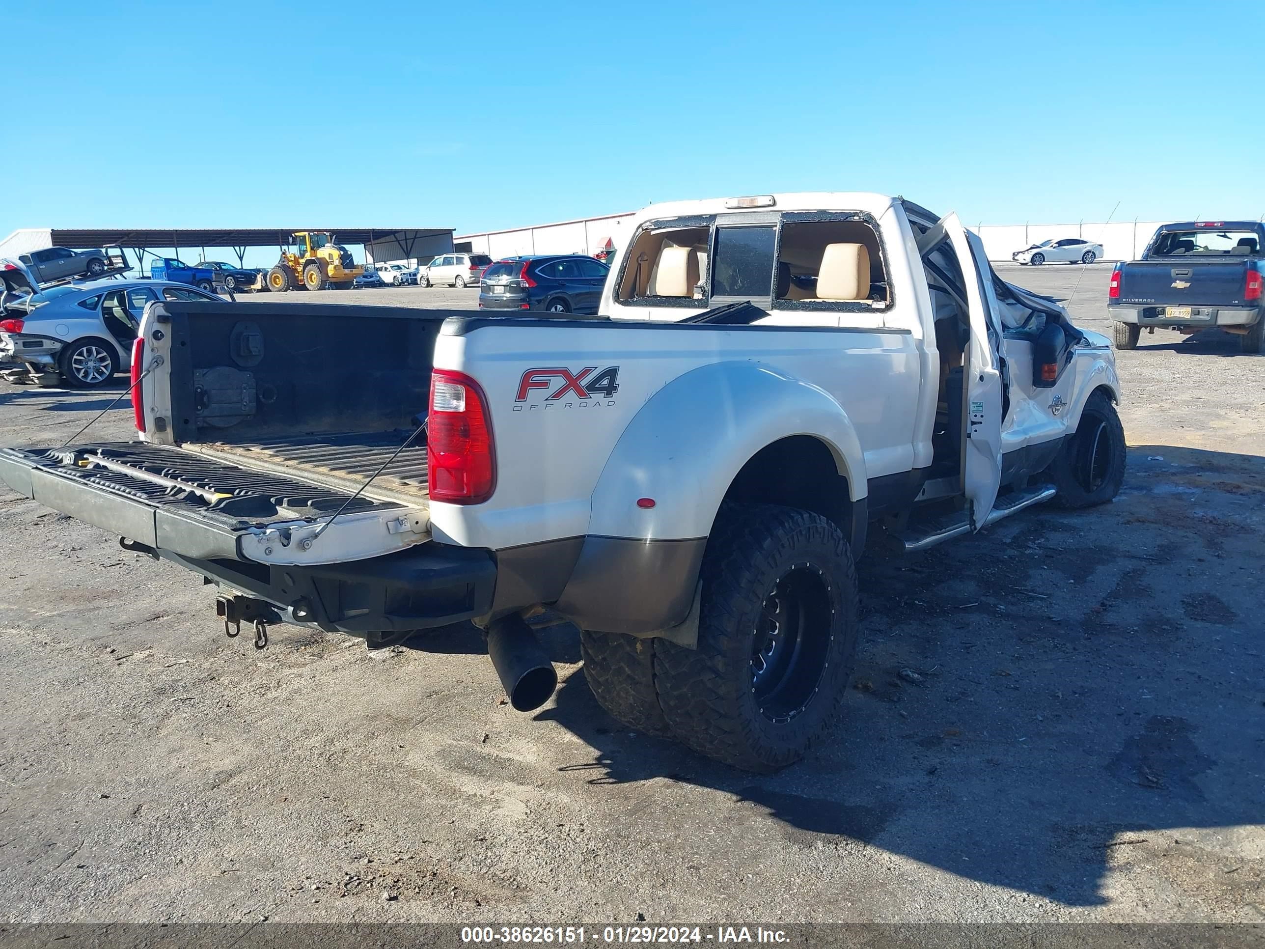 Photo 3 VIN: 1FT8W3DT8GEA69359 - FORD F350 