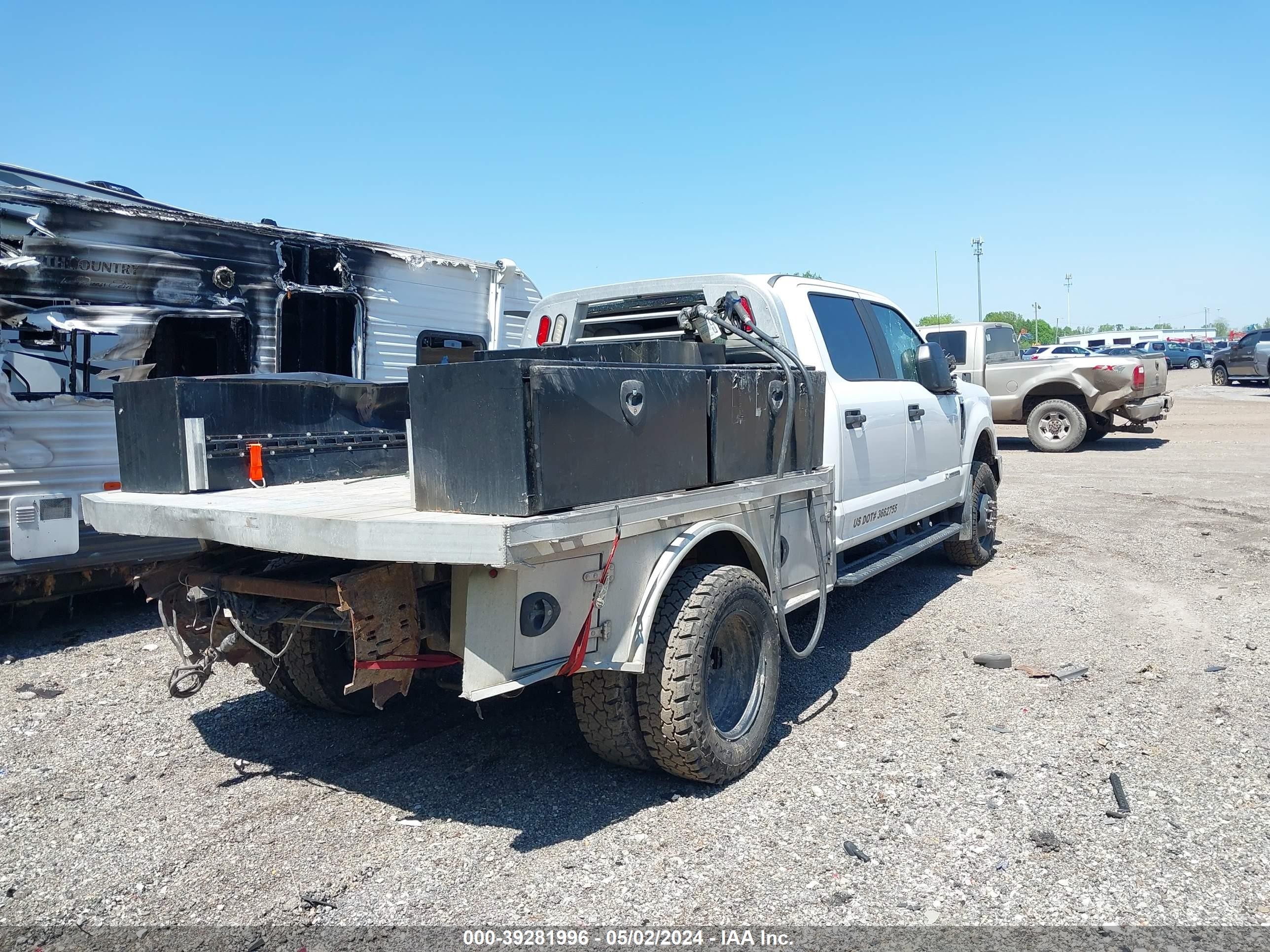 Photo 3 VIN: 1FT8W3DT8HEB66871 - FORD F350 