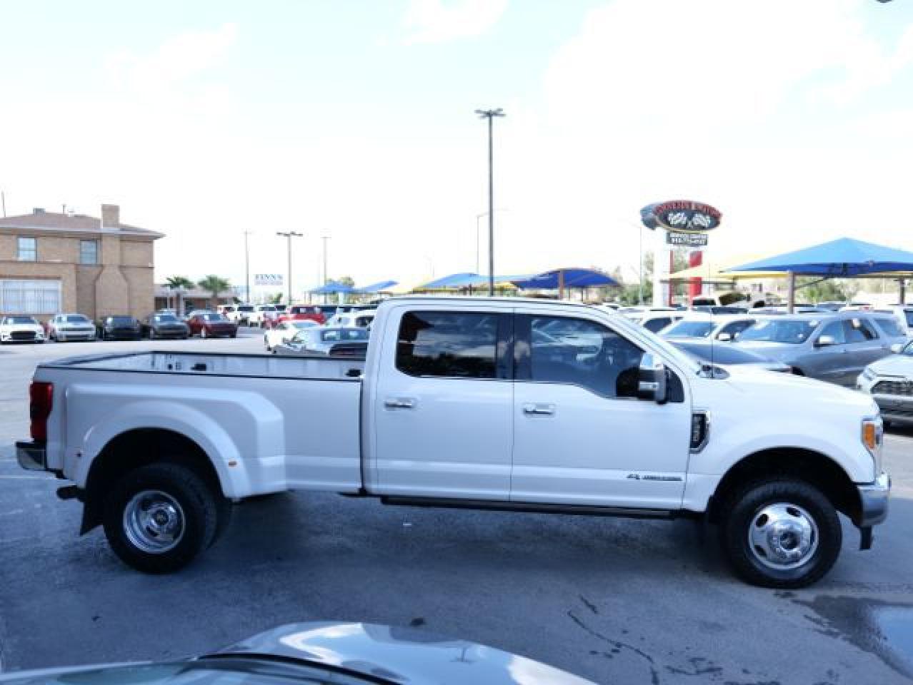 Photo 3 VIN: 1FT8W3DT8JEB18549 - FORD F350 