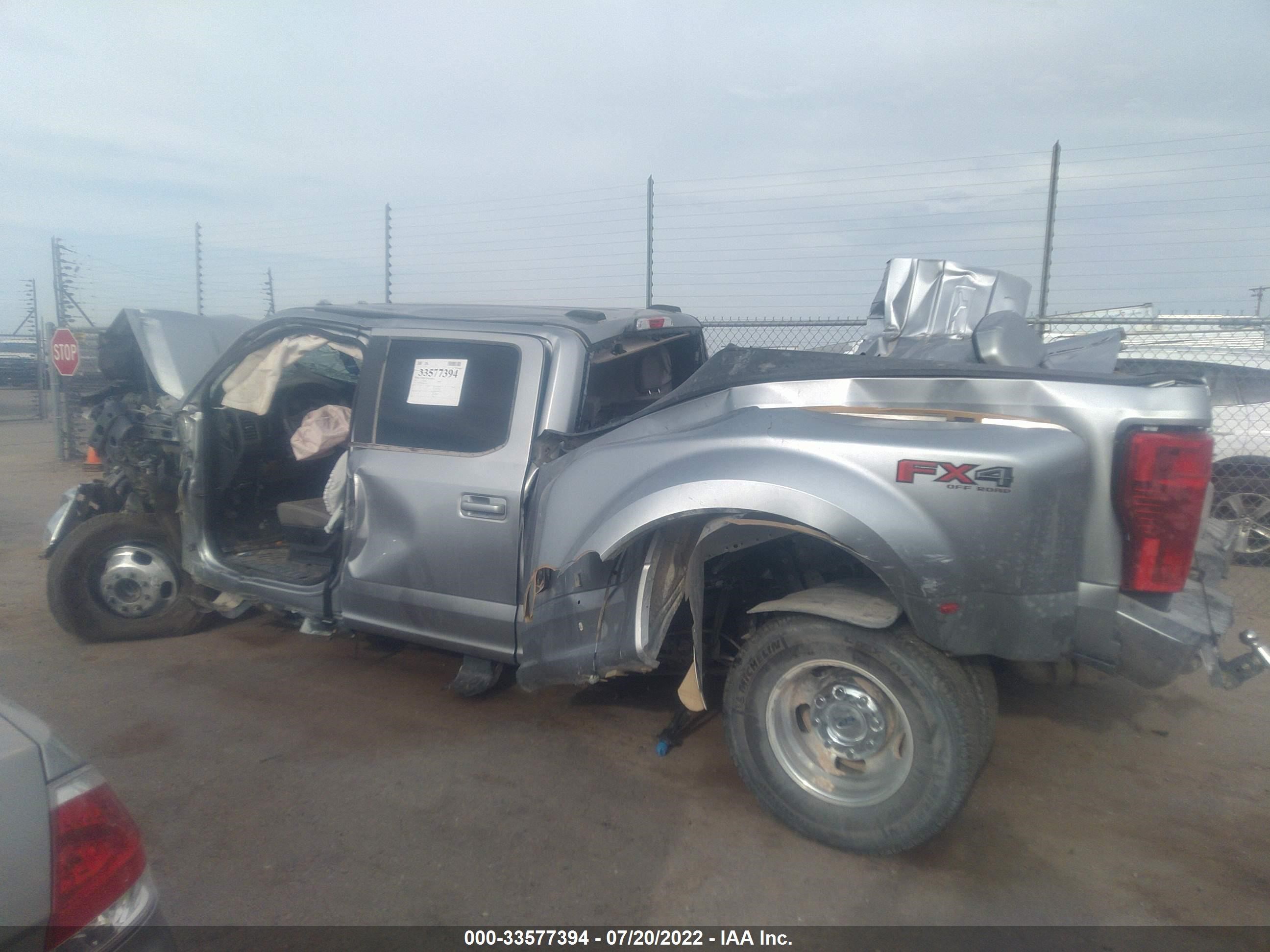 Photo 2 VIN: 1FT8W3DT8MED28928 - FORD F350 