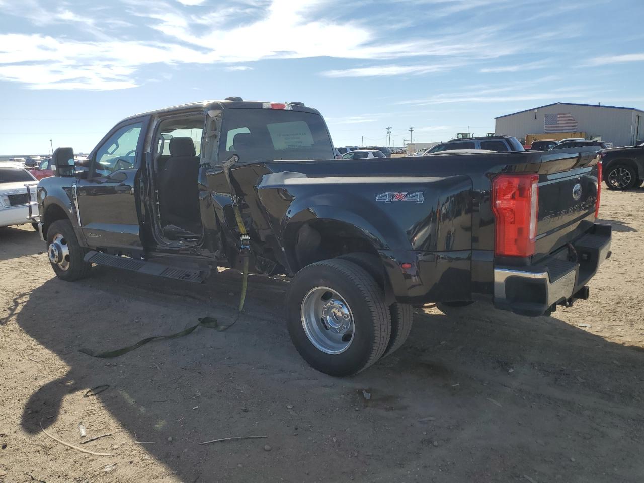 Photo 1 VIN: 1FT8W3DT8PEC37596 - FORD F350 