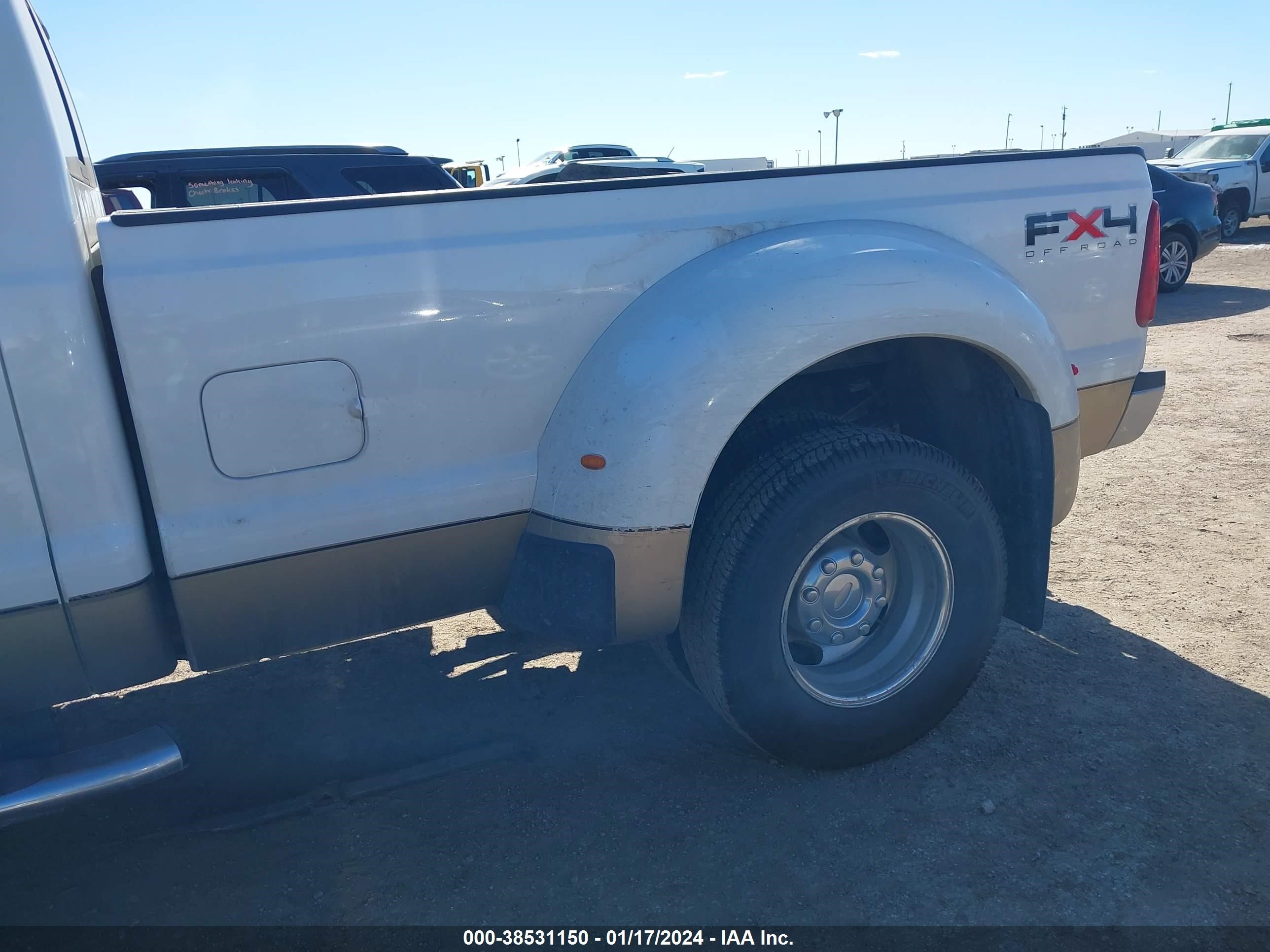 Photo 7 VIN: 1FT8W3DT9BEA12502 - FORD F350 