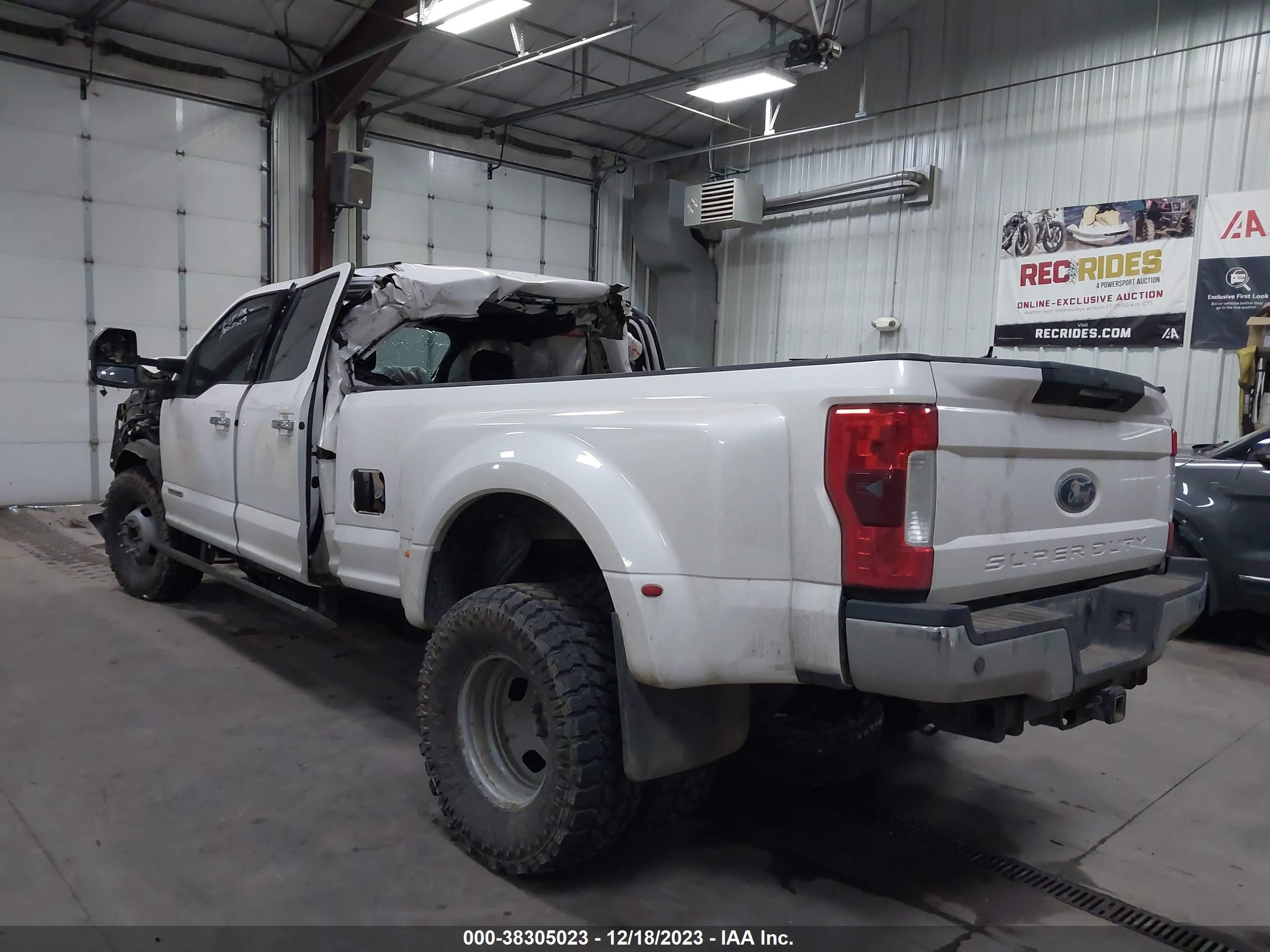 Photo 2 VIN: 1FT8W3DT9HED17572 - FORD F350 