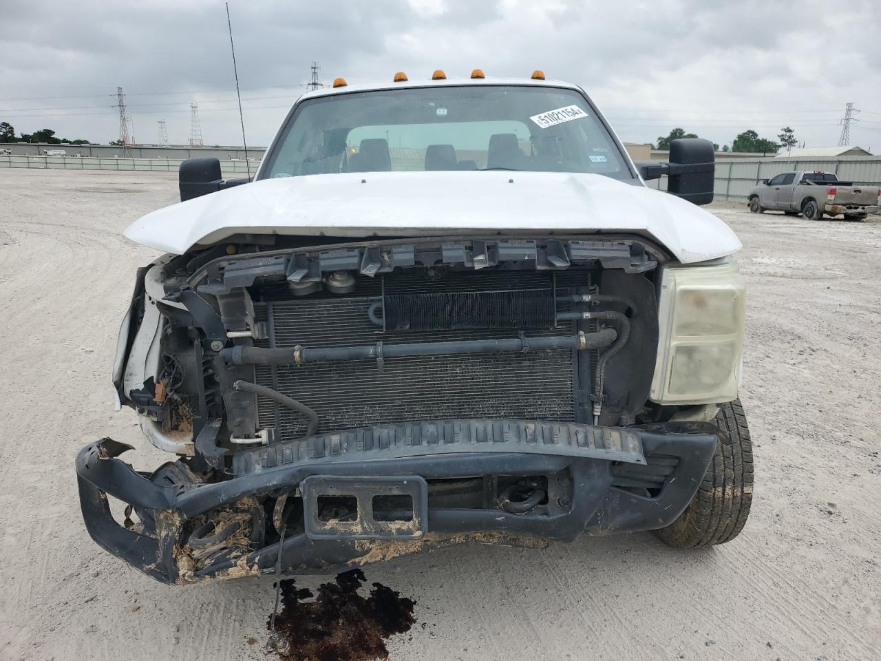 Photo 4 VIN: 1FT8W3DTXBEB30493 - FORD F350 