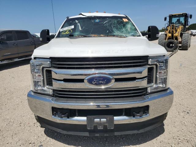 Photo 4 VIN: 1FT8W3DTXKEE56245 - FORD F350 