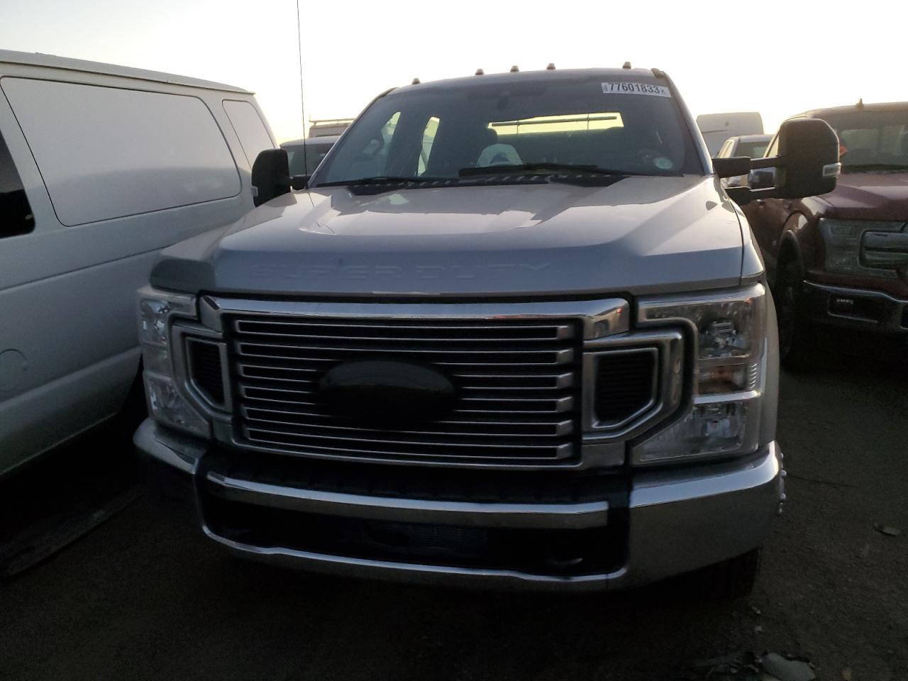 Photo 4 VIN: 1FT8W3DTXLEC10314 - FORD F350 