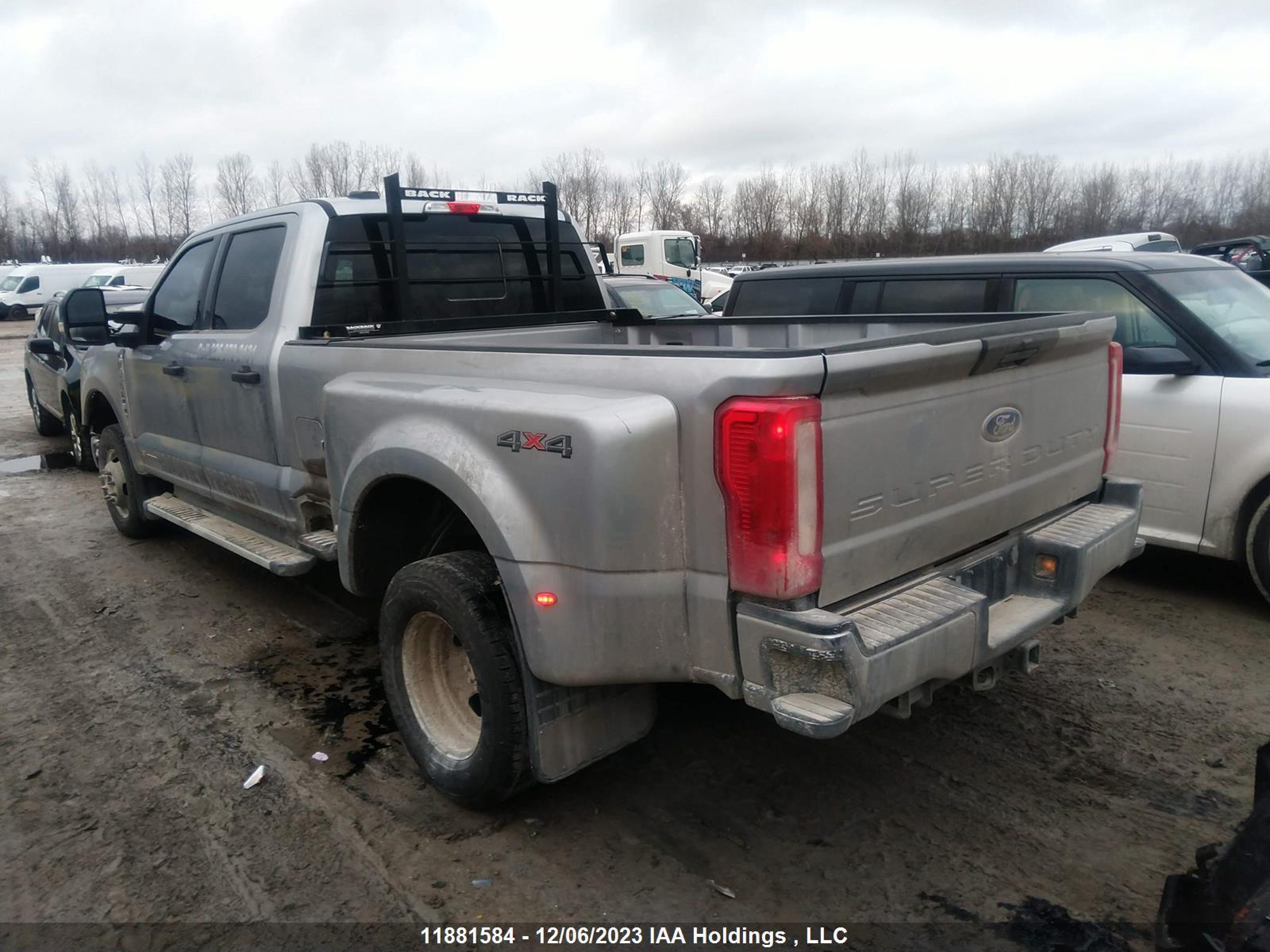 Photo 2 VIN: 1FT8W3DTXPEC33937 - FORD F350 