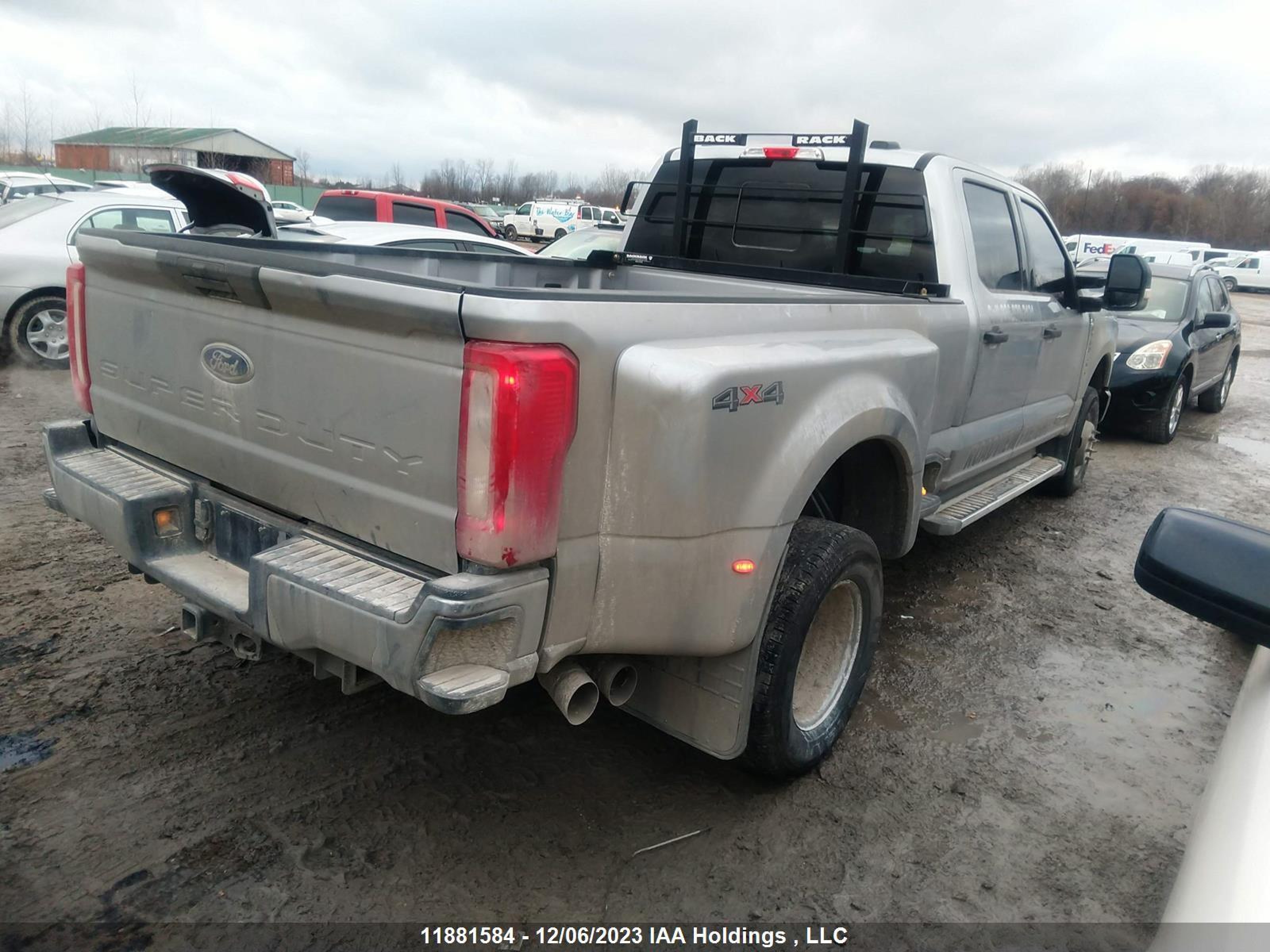 Photo 3 VIN: 1FT8W3DTXPEC33937 - FORD F350 