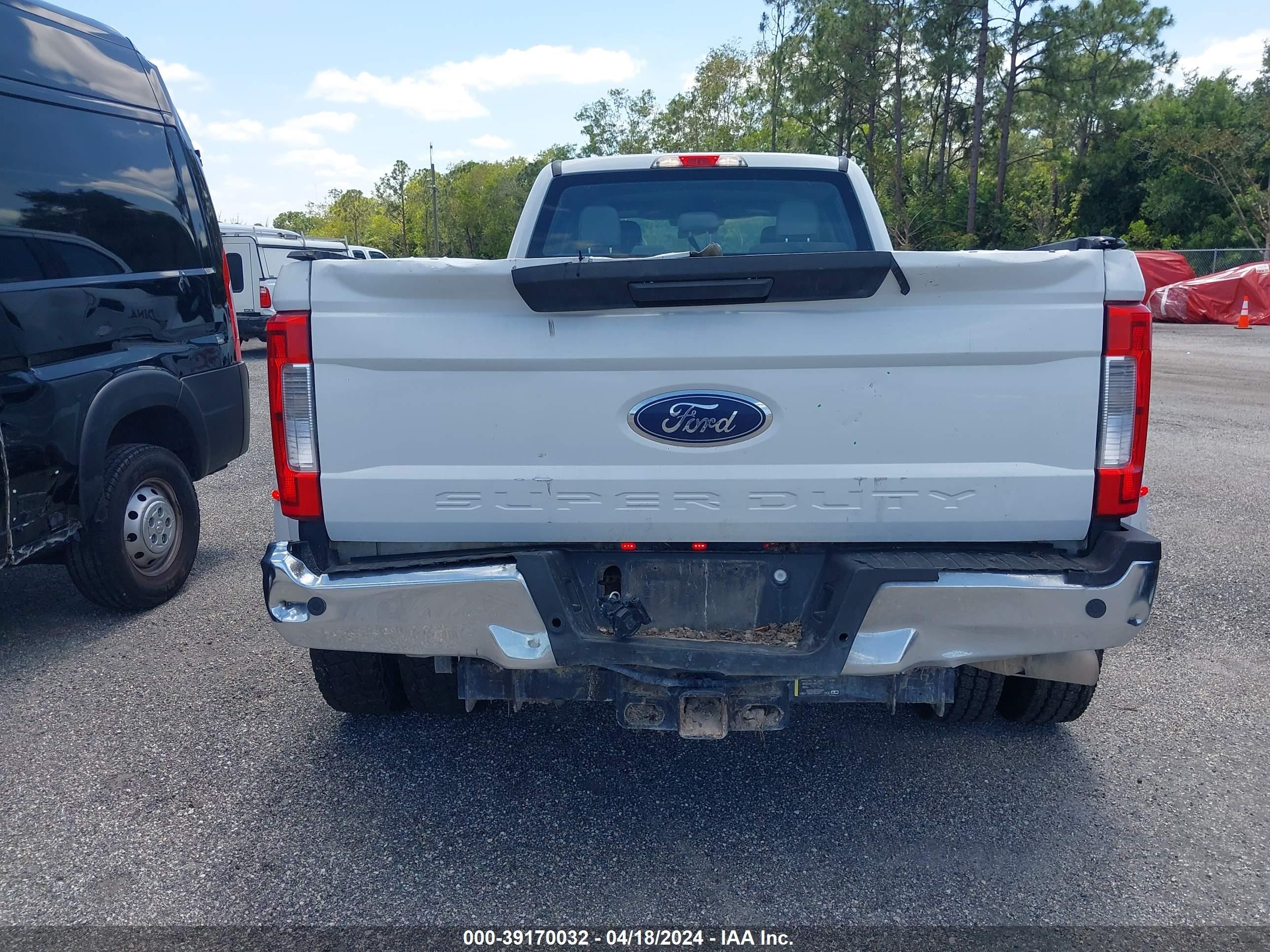 Photo 15 VIN: 1FT8W4DT4HEB17866 - FORD F450 