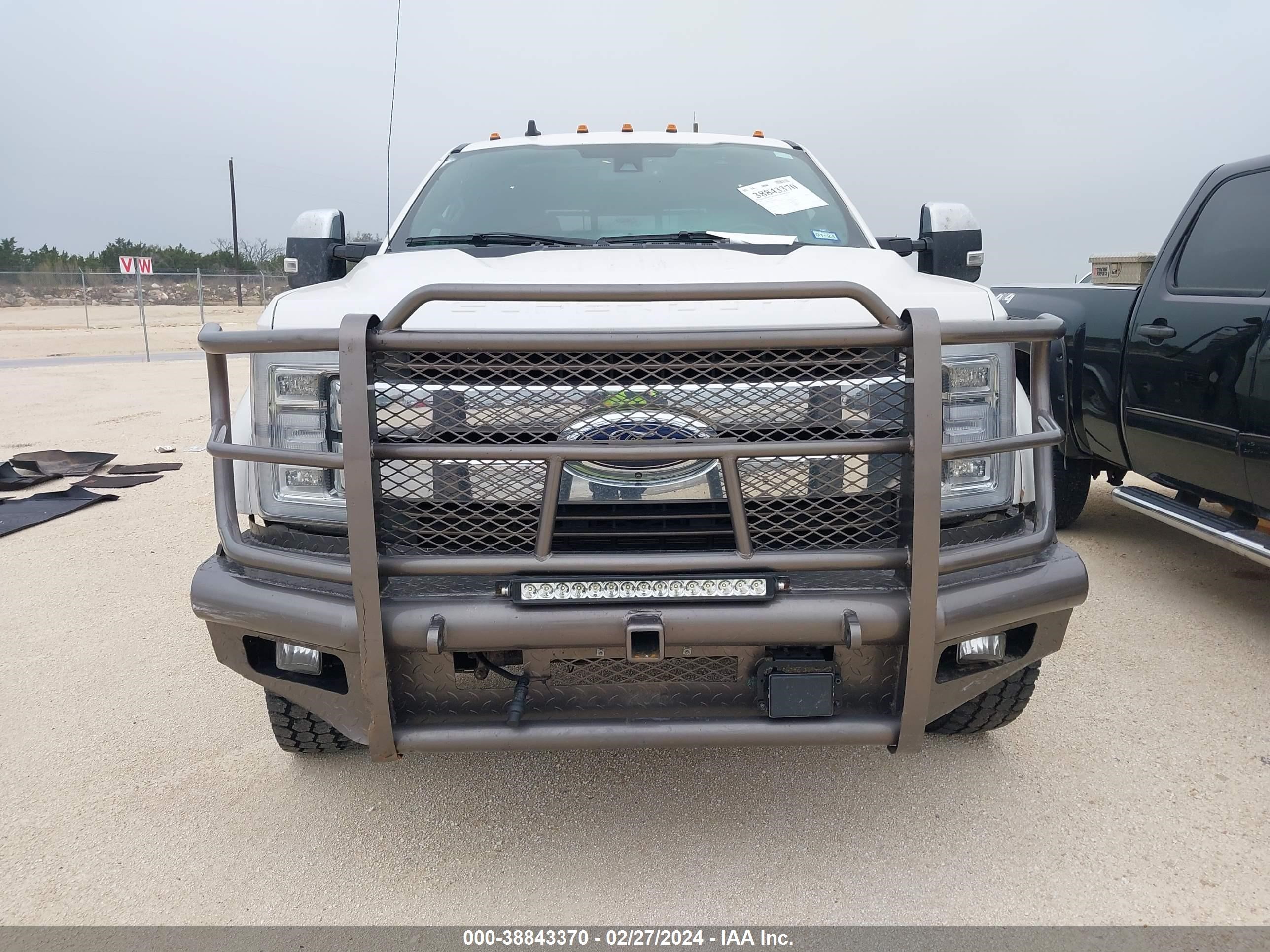 Photo 5 VIN: 1FT8W4DT7KEG41441 - FORD F450 