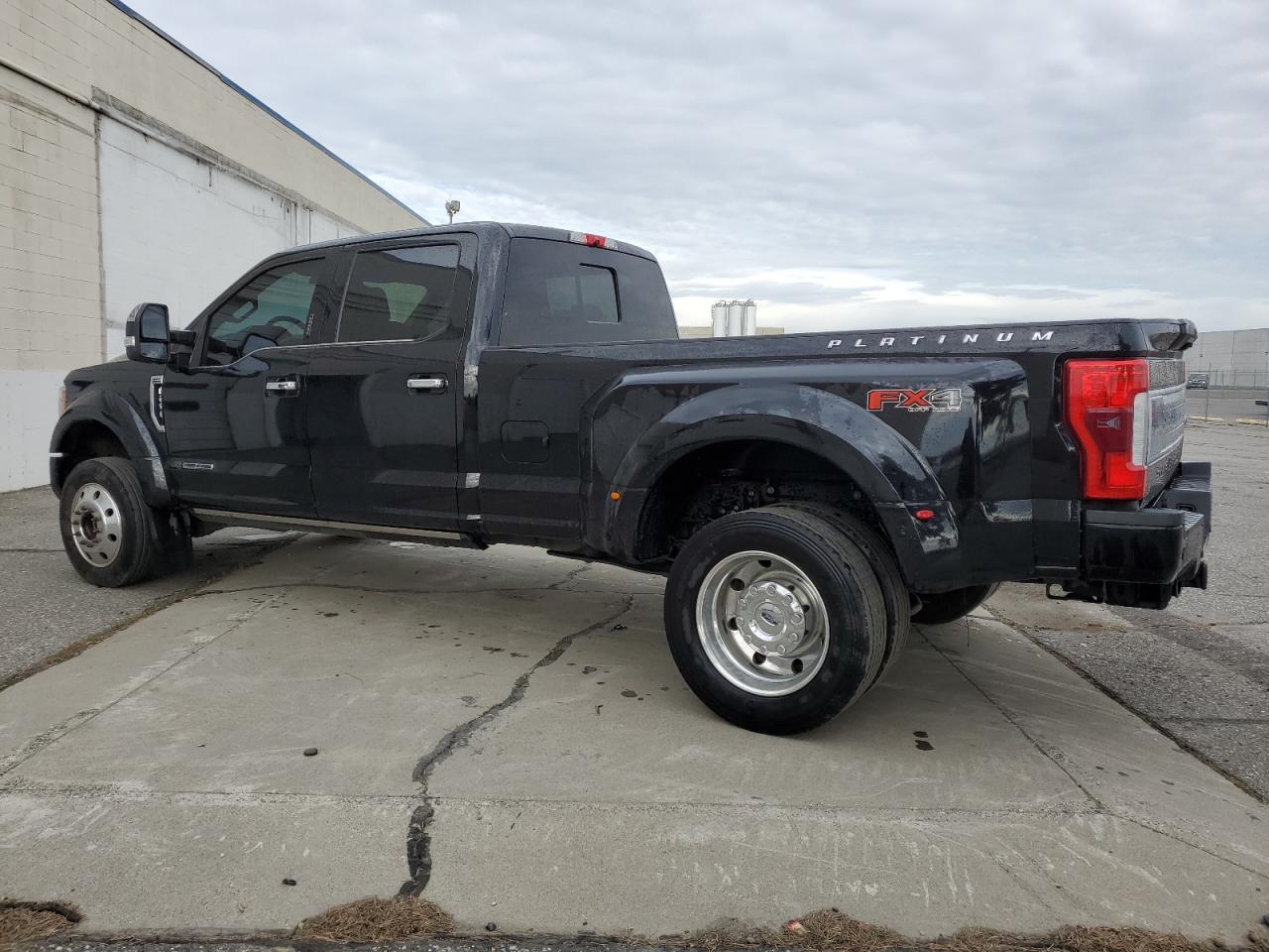 Photo 1 VIN: 1FT8W4DT8HEC49321 - FORD F450 