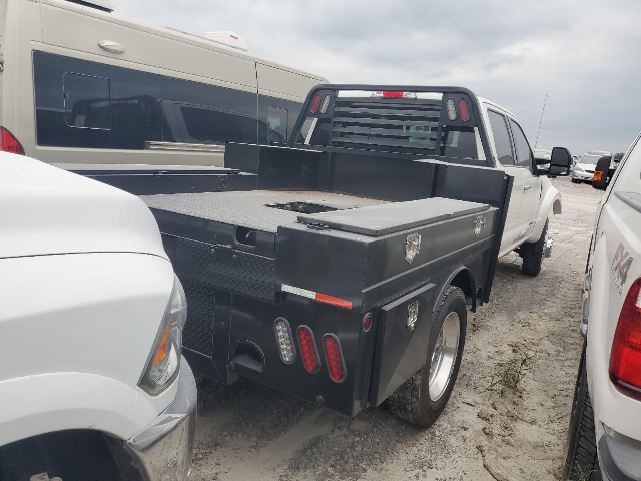 Photo 2 VIN: 1FT8W4DT9KED60032 - FORD F450 