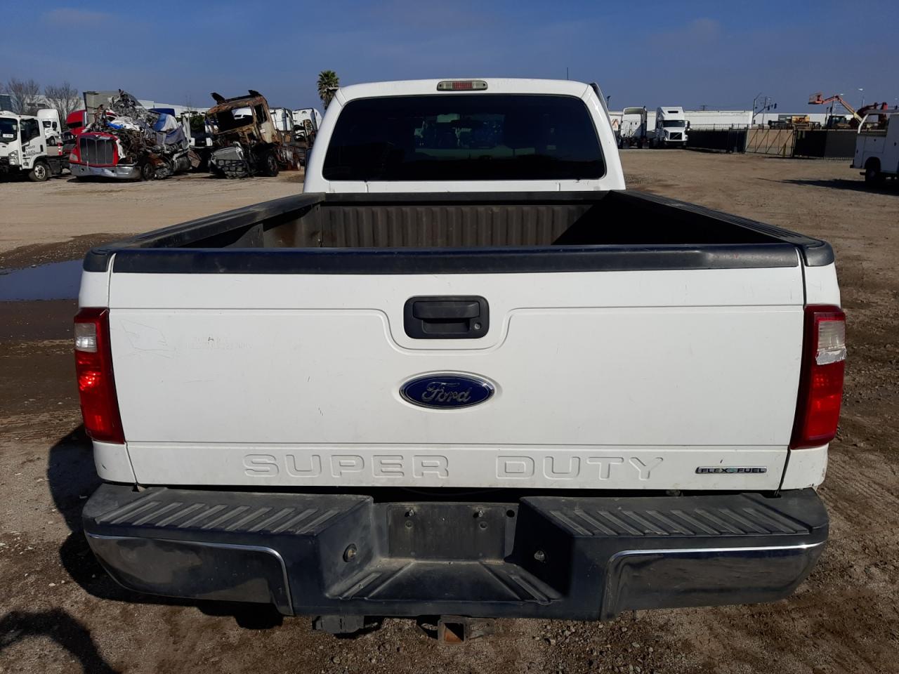 Photo 5 VIN: 1FT8X3A65GEB41016 - FORD F350 