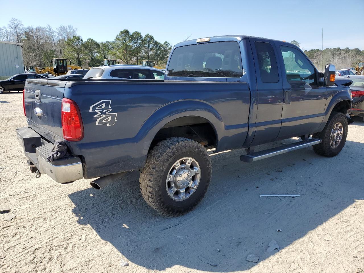 Photo 2 VIN: 1FT8X3B62EEB22659 - FORD F350 