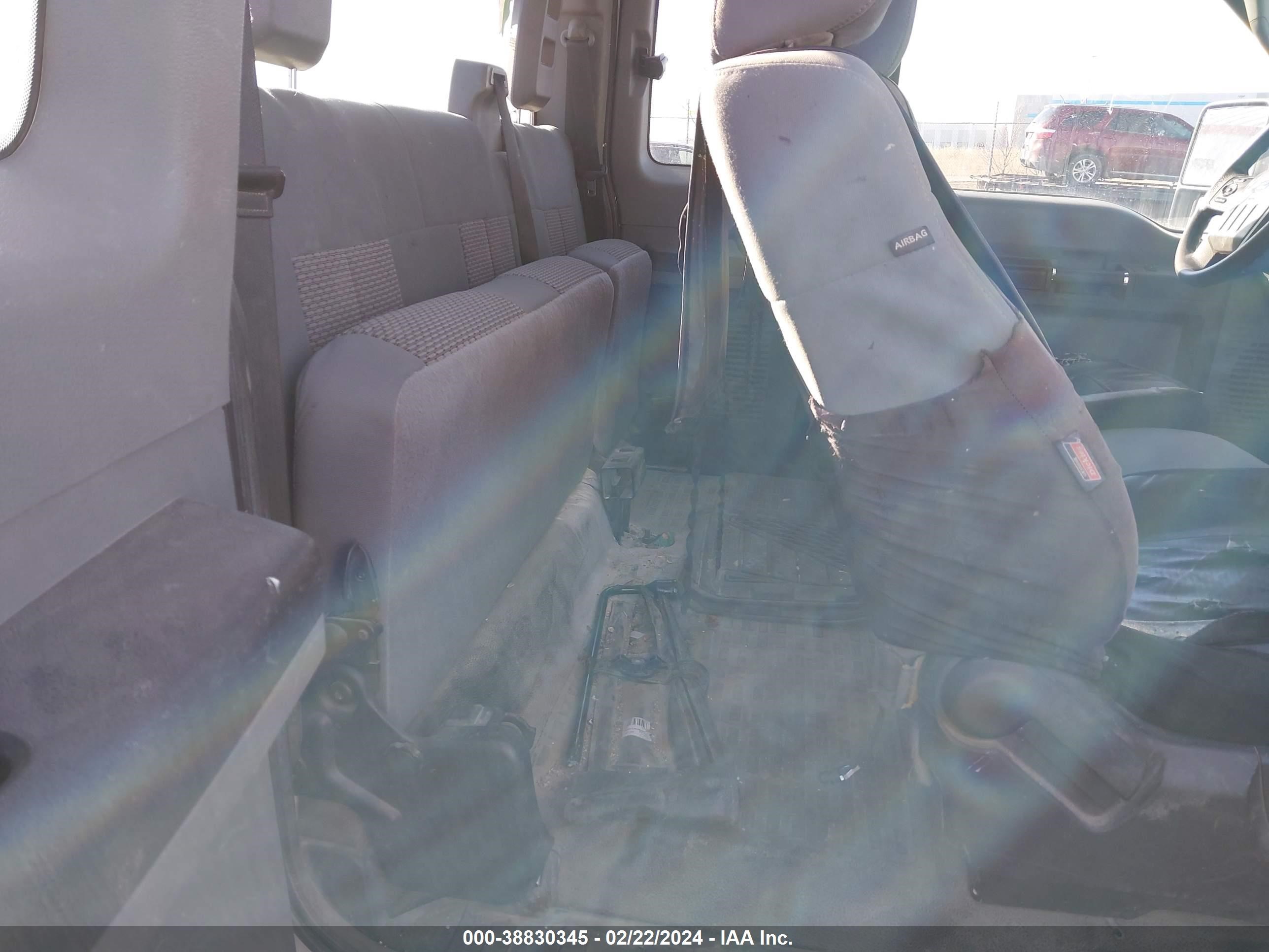 Photo 6 VIN: 1FT8X3B63EEA85010 - FORD F350 