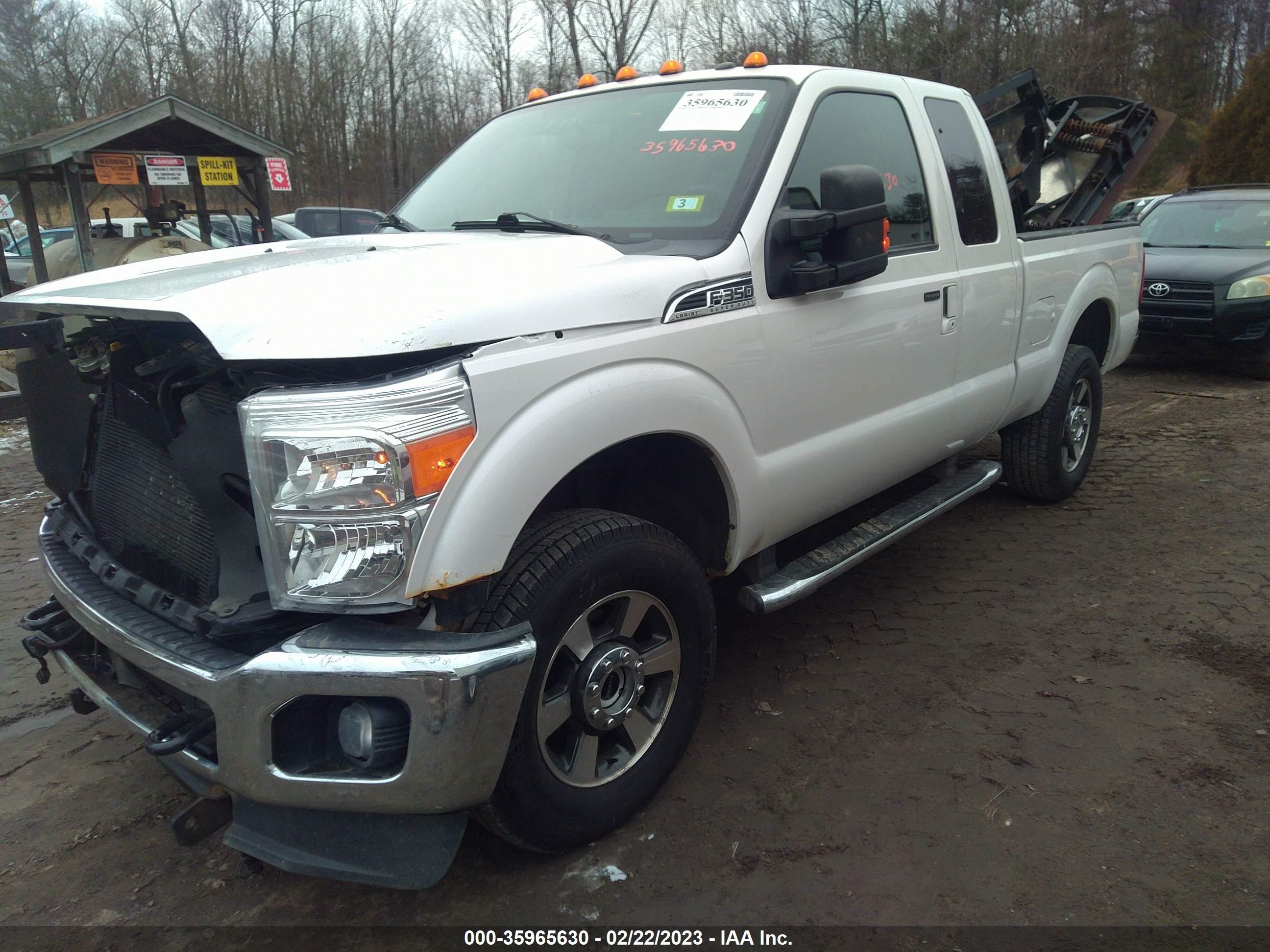 Photo 1 VIN: 1FT8X3B65BEA25757 - FORD F350 