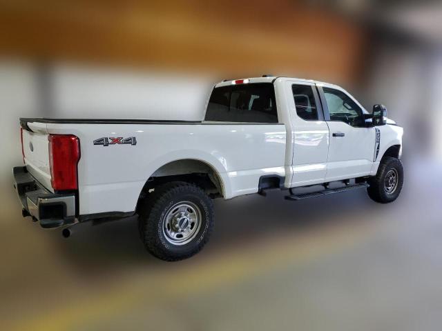 Photo 2 VIN: 1FT8X3BA0PED93453 - FORD F350 