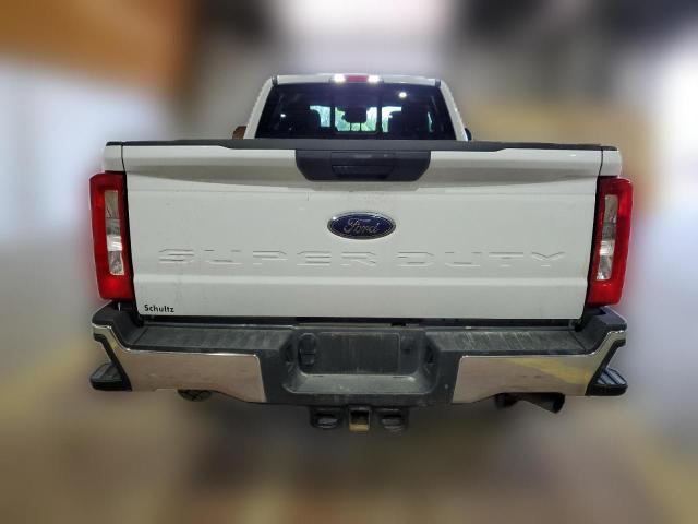 Photo 5 VIN: 1FT8X3BA0PED93453 - FORD F350 