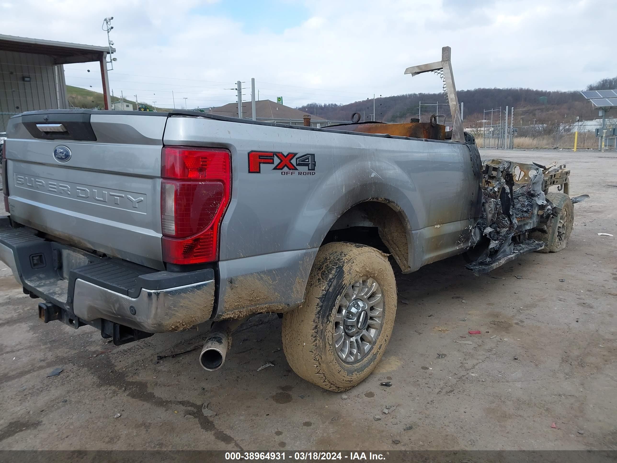 Photo 3 VIN: 1FT8X3BN4NEG23365 - FORD F350 