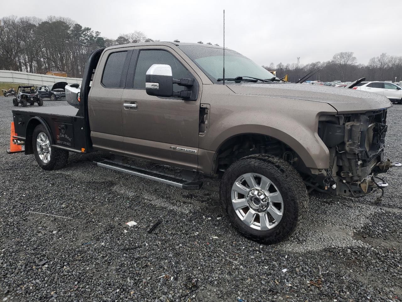 Photo 3 VIN: 1FT8X3BT0NEC41574 - FORD F350 