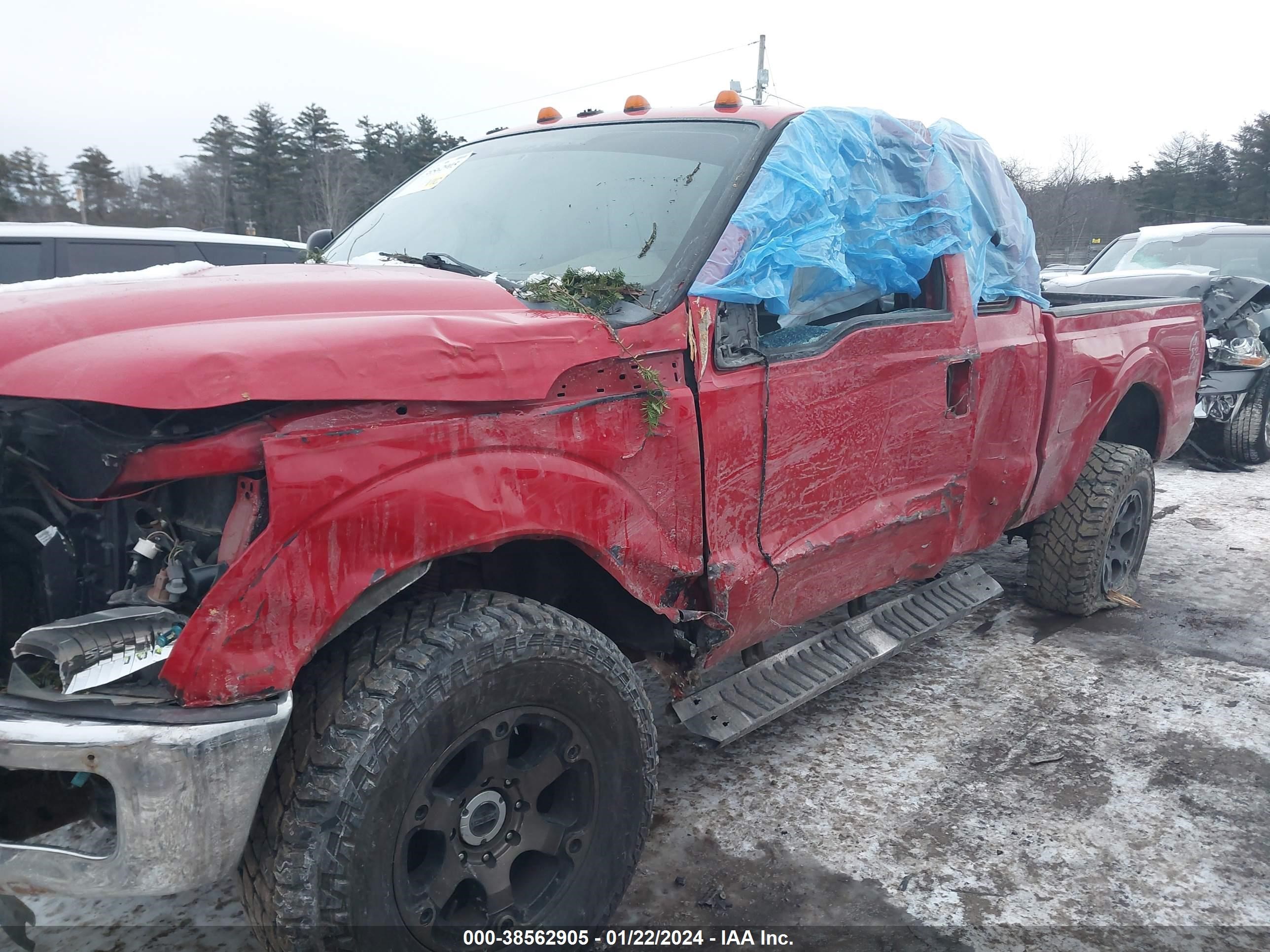 Photo 12 VIN: 1FT8X3BT3BEB85464 - FORD F350 