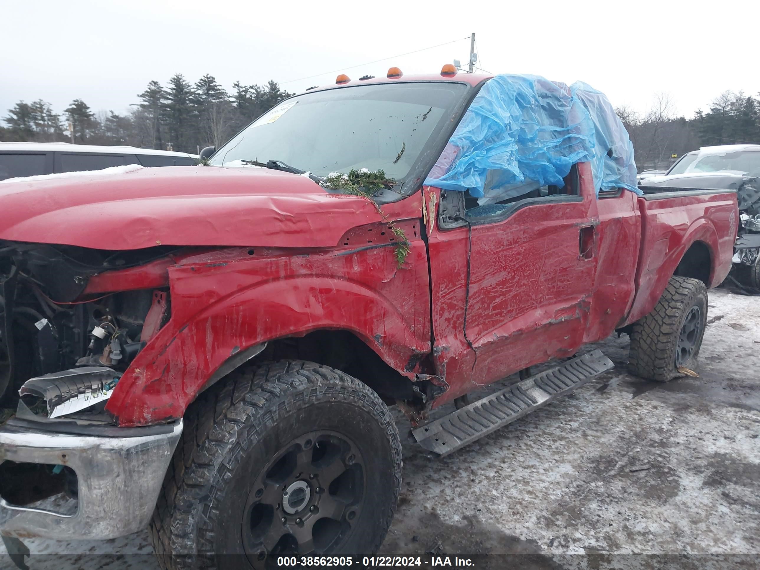 Photo 13 VIN: 1FT8X3BT3BEB85464 - FORD F350 