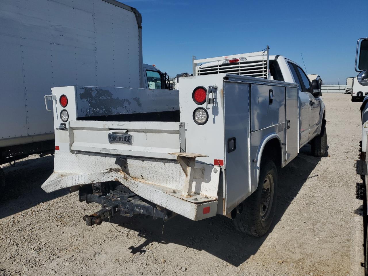 Photo 2 VIN: 1FT8X3BT3HED57288 - FORD F350 