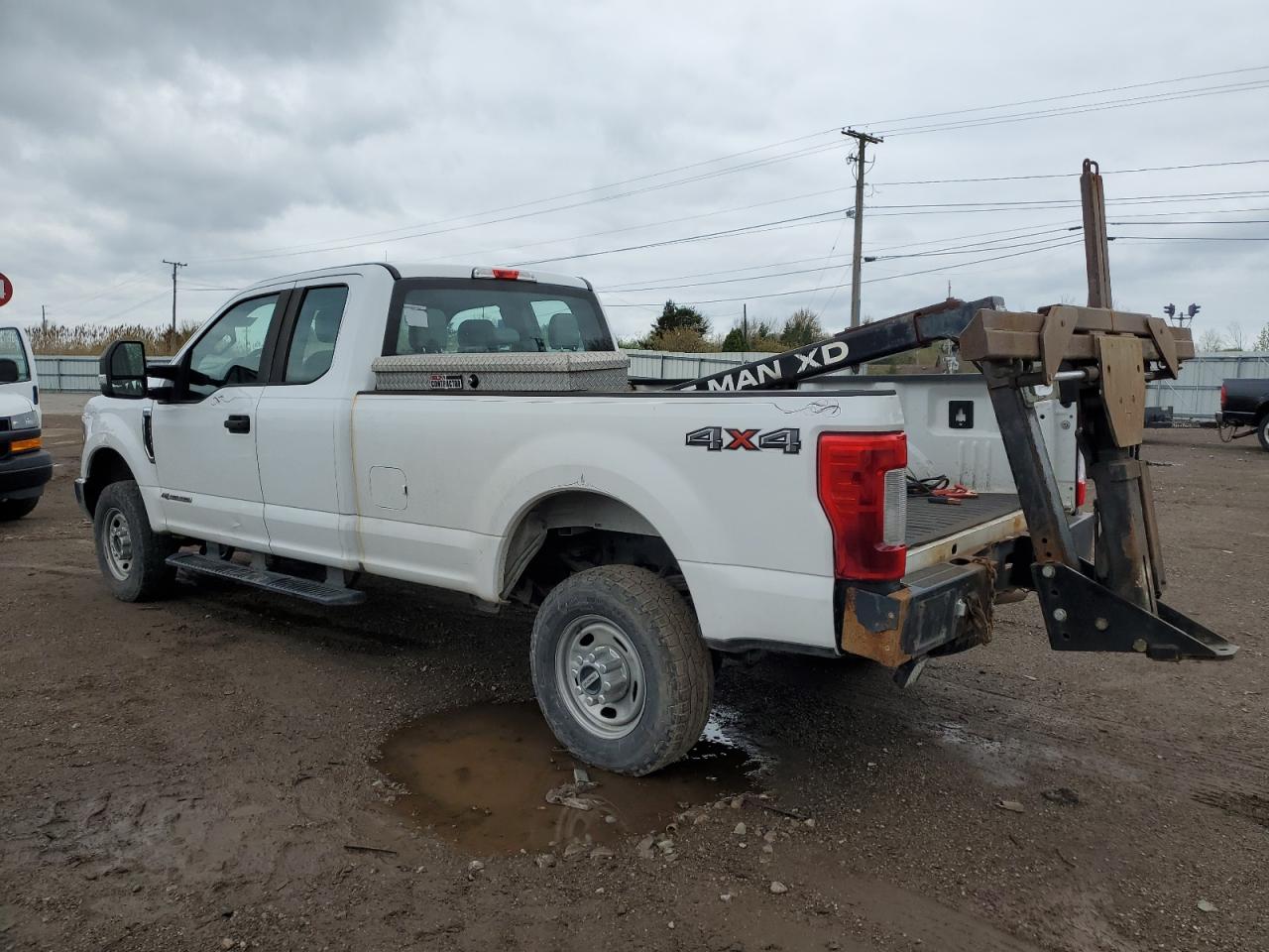 Photo 1 VIN: 1FT8X3BT4HEE69243 - FORD F350 