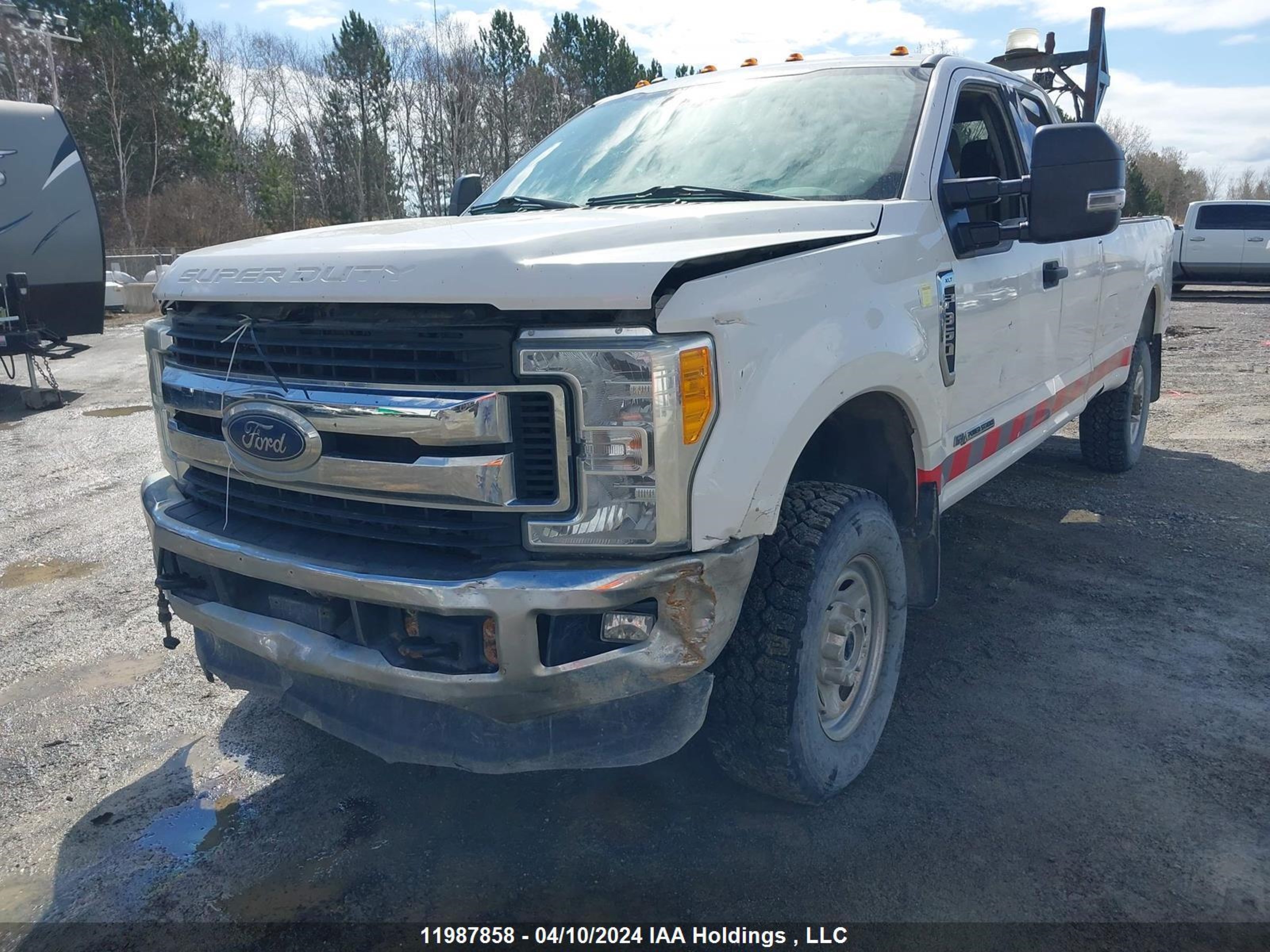 Photo 11 VIN: 1FT8X3BT7HEC49529 - FORD F350 