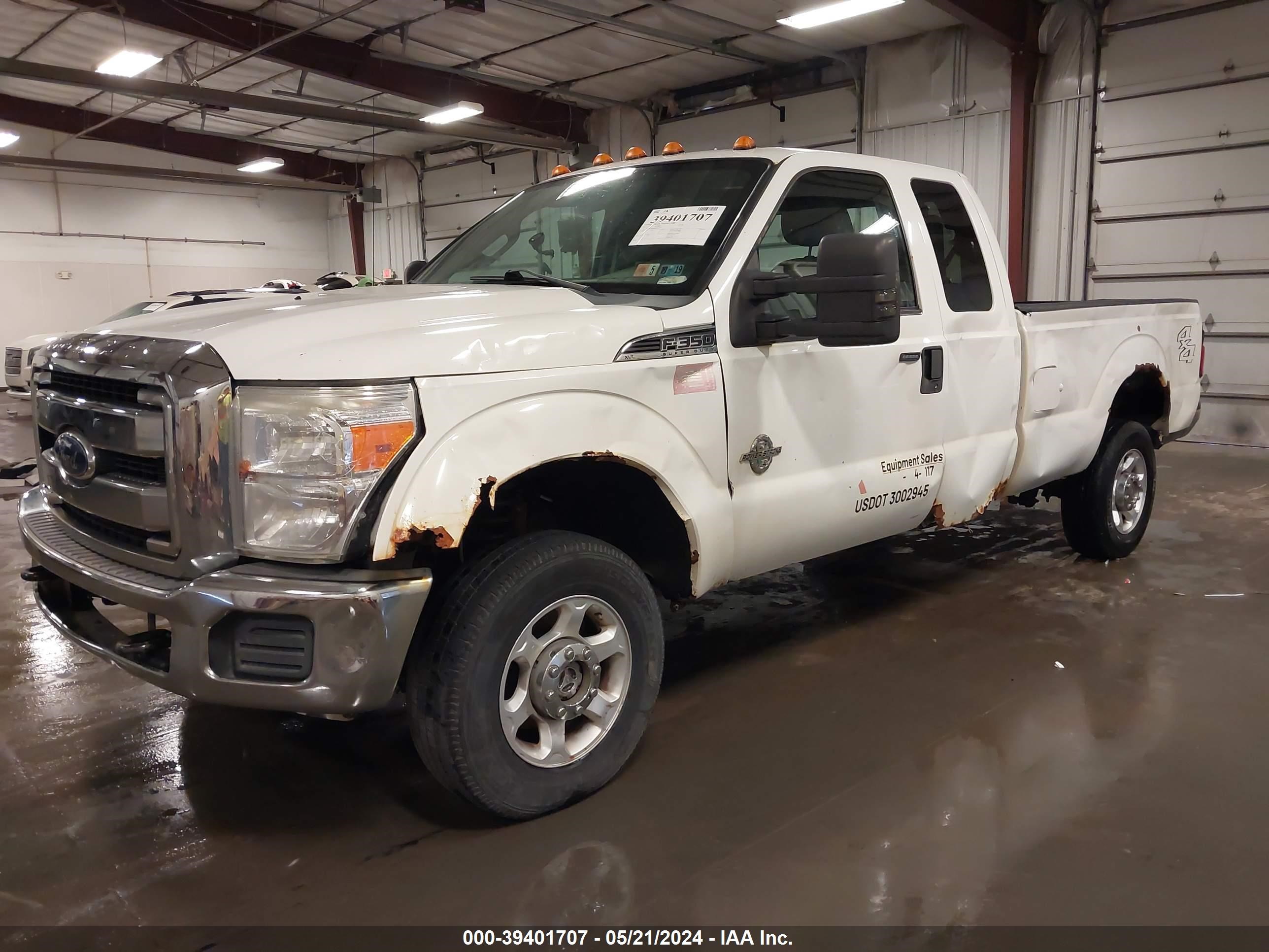 Photo 1 VIN: 1FT8X3BT9BEB83105 - FORD F350 