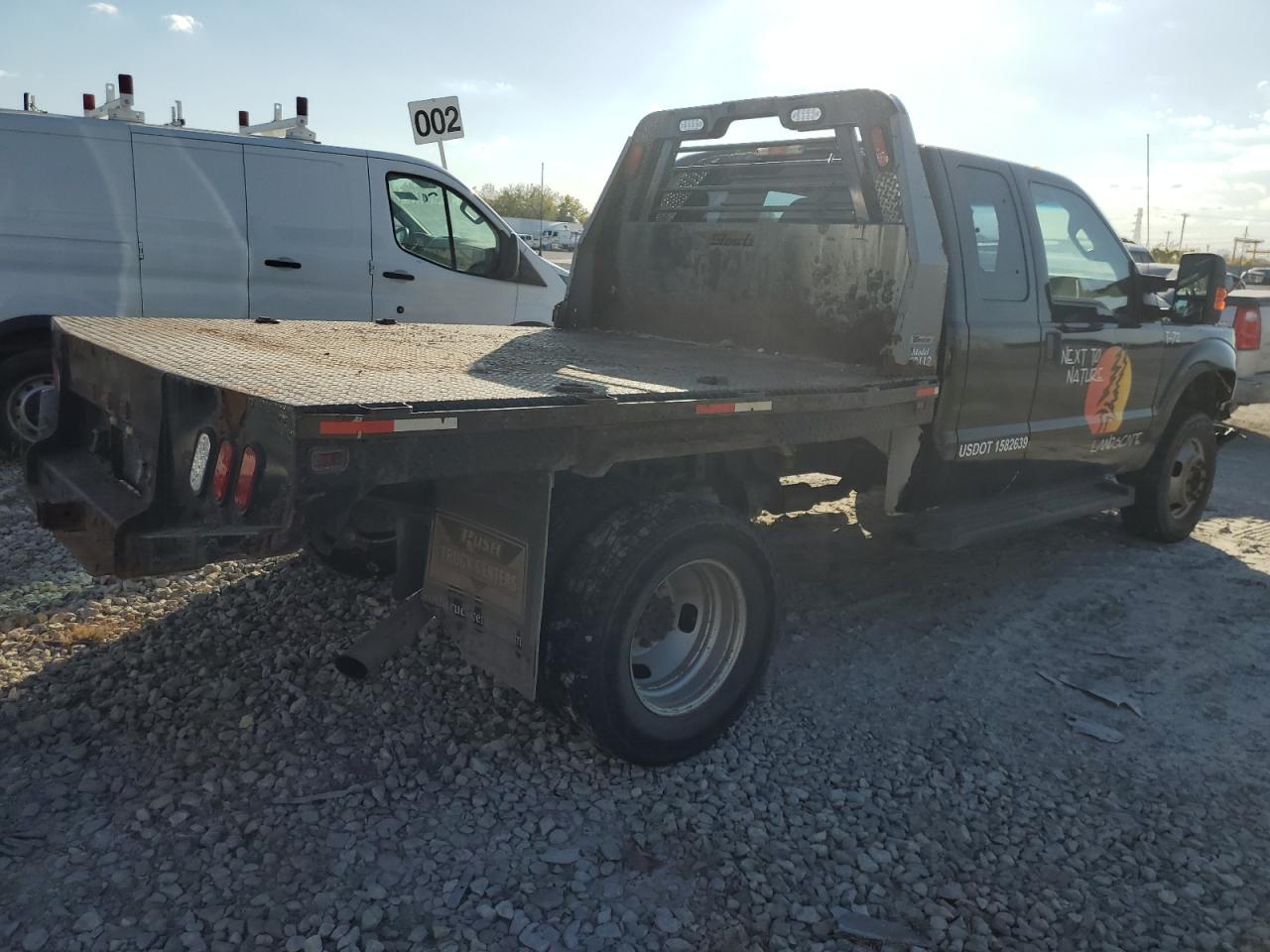 Photo 3 VIN: 1FT8X3D64FED59880 - FORD F350 