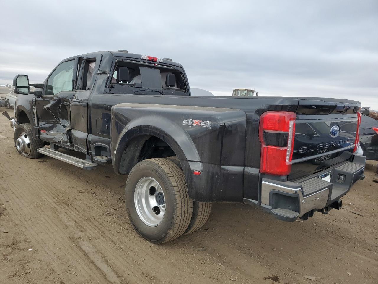 Photo 1 VIN: 1FT8X3DM3PEC49774 - FORD F350 