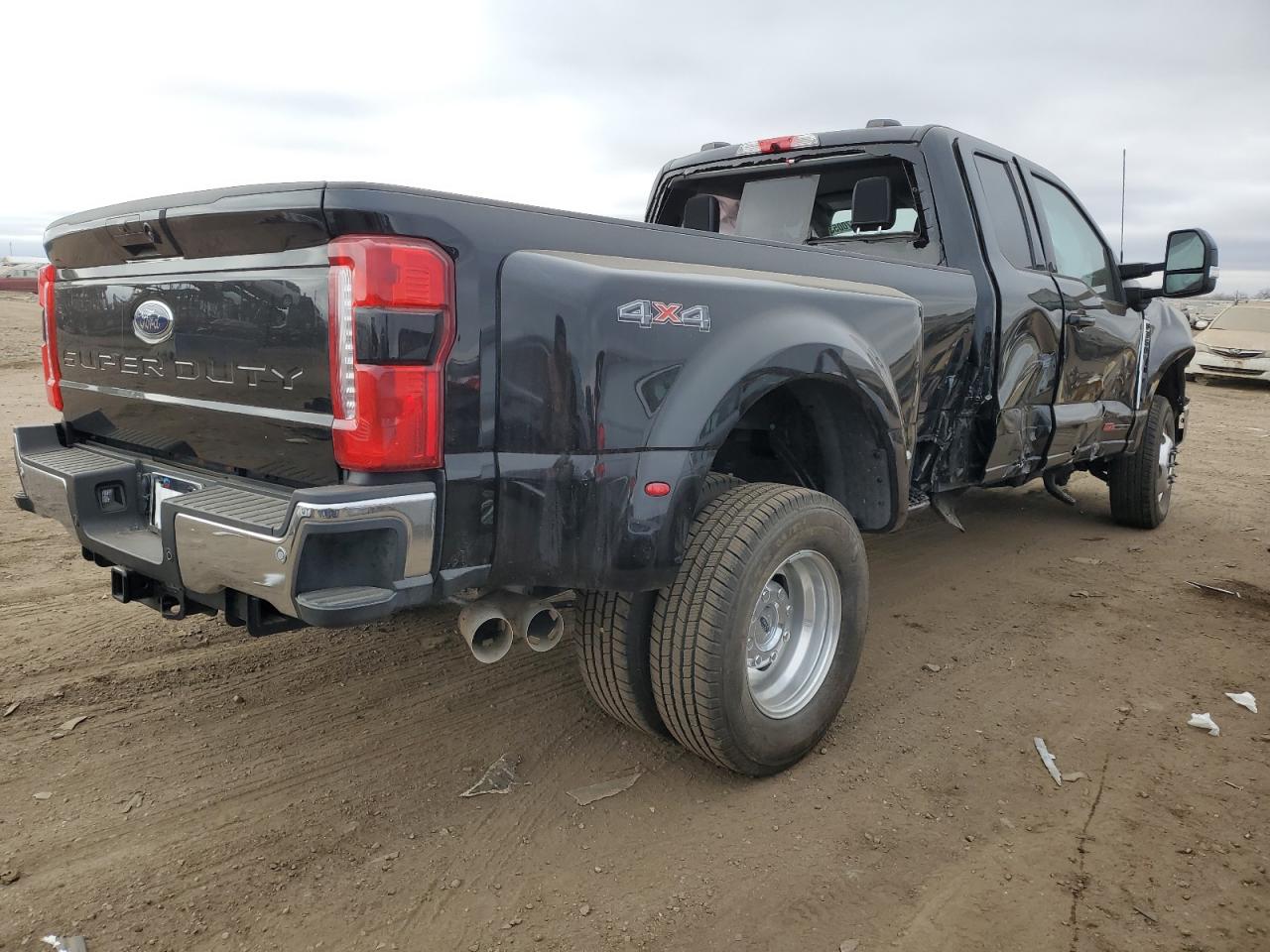 Photo 2 VIN: 1FT8X3DM3PEC49774 - FORD F350 