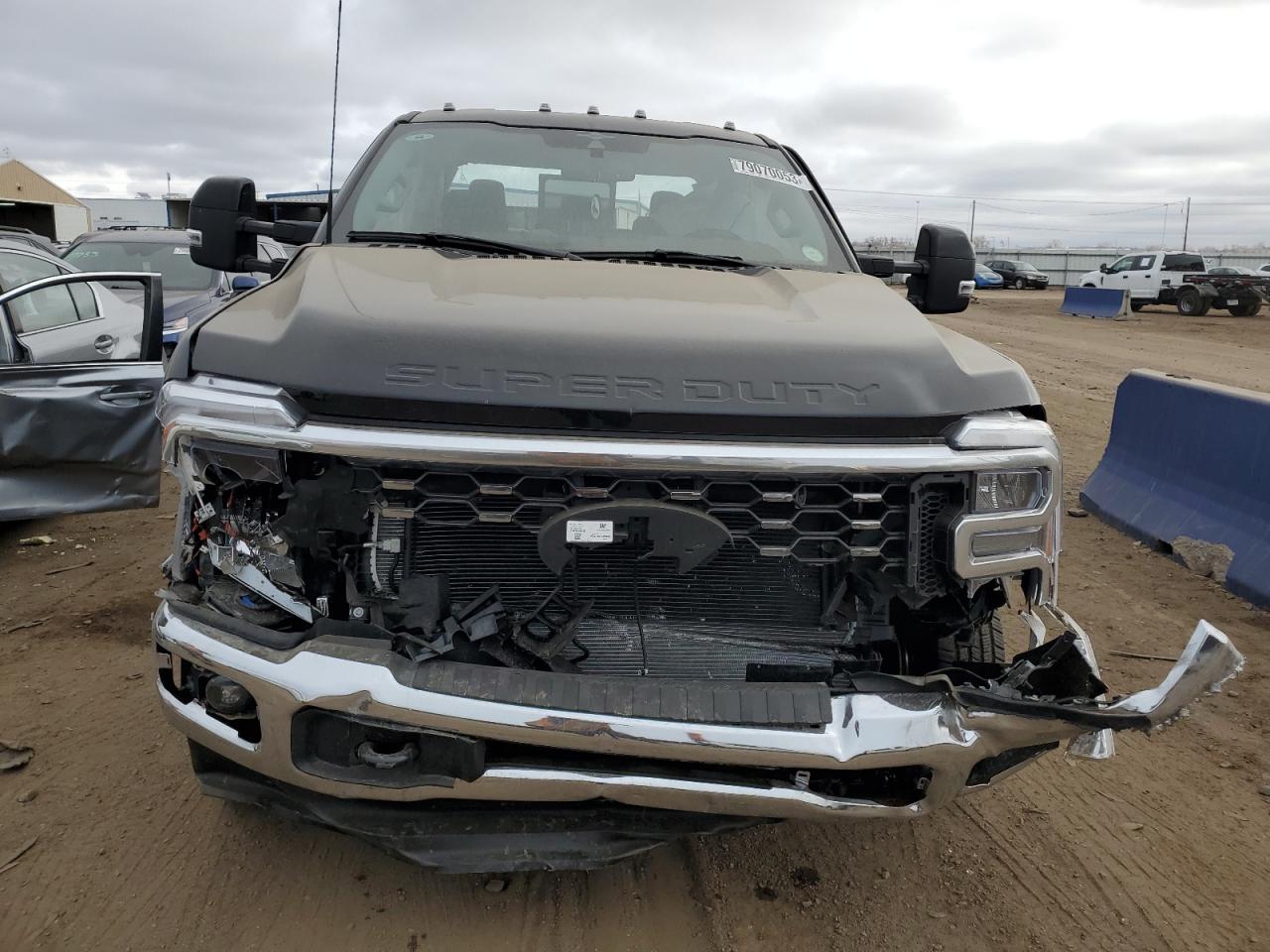 Photo 4 VIN: 1FT8X3DM3PEC49774 - FORD F350 