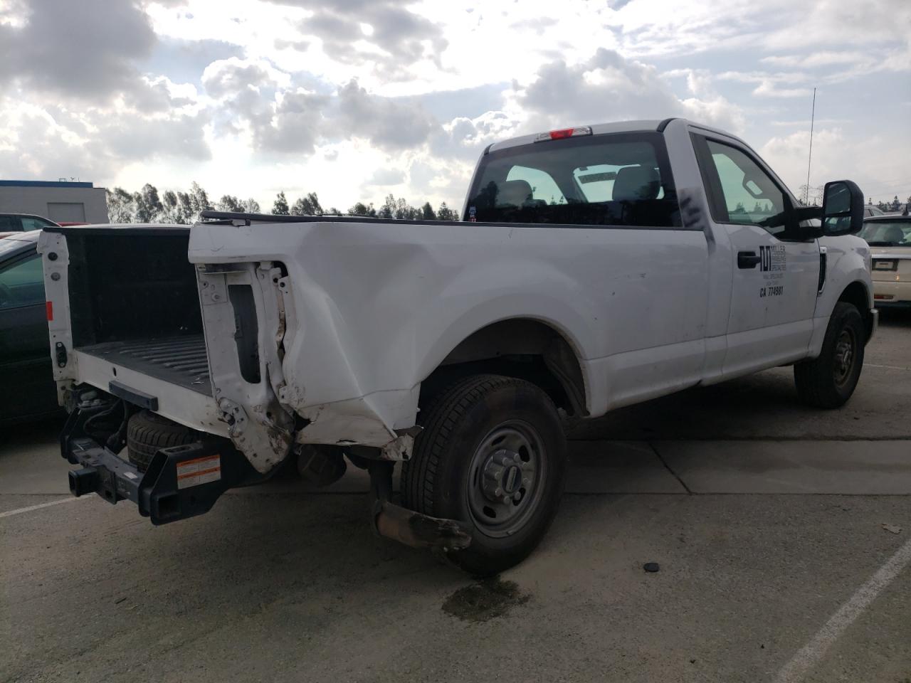 Photo 2 VIN: 1FTBF2A64HEE26438 - FORD F250 