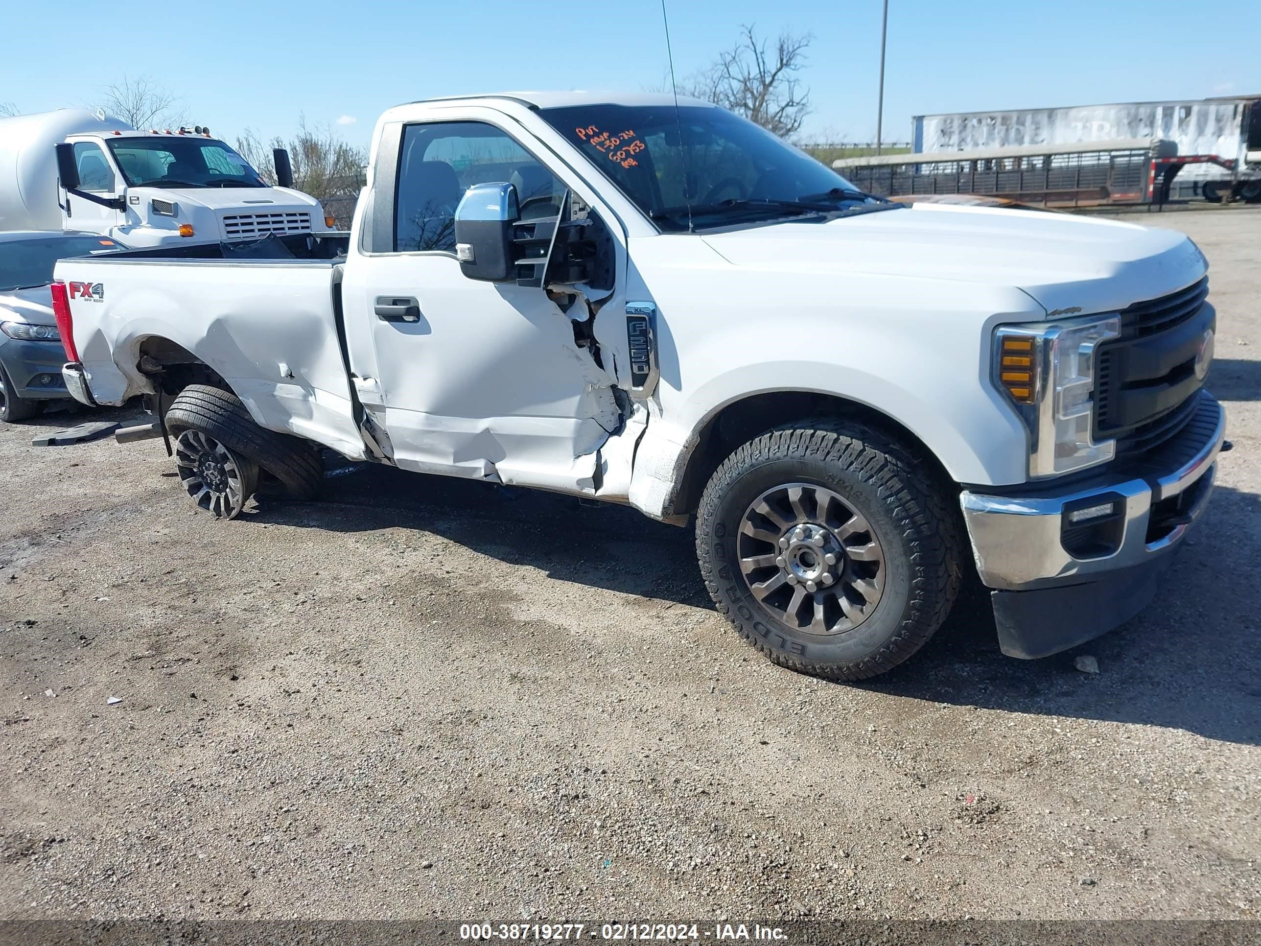 Photo 5 VIN: 1FTBF2A65KEC06314 - FORD F250 