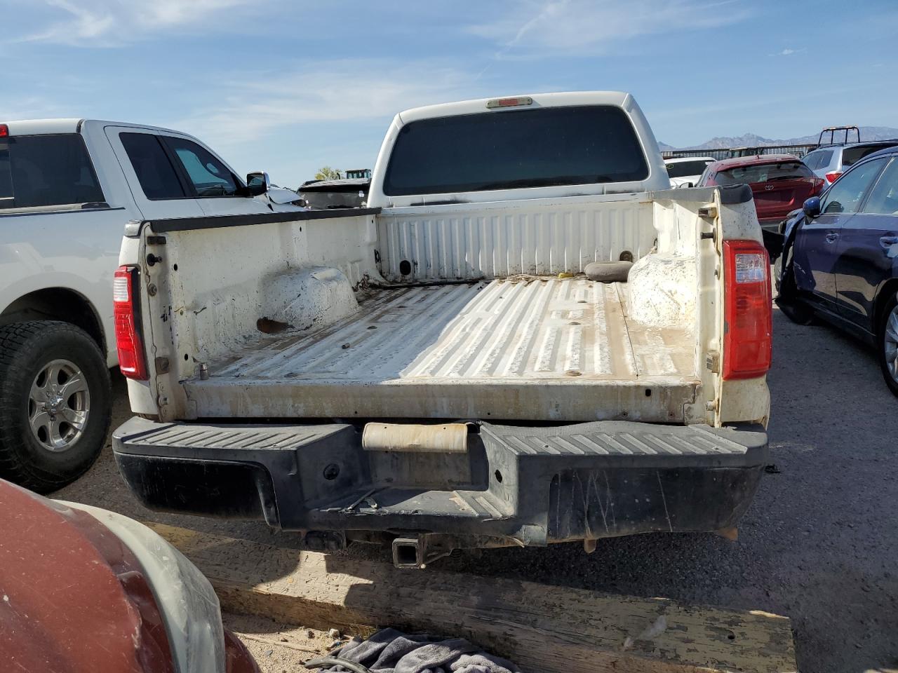 Photo 5 VIN: 1FTBF2AT3DEA99806 - FORD F250 