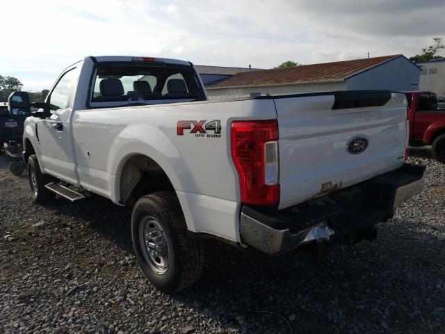 Photo 2 VIN: 1FTBF2B60HEC39910 - FORD F250 SUPER 