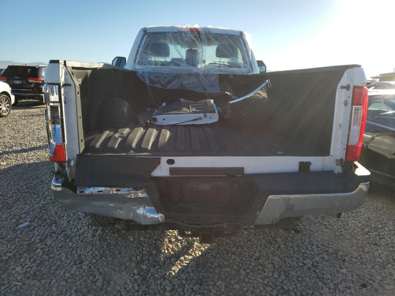 Photo 5 VIN: 1FTBF2B63HEB65446 - FORD F250 