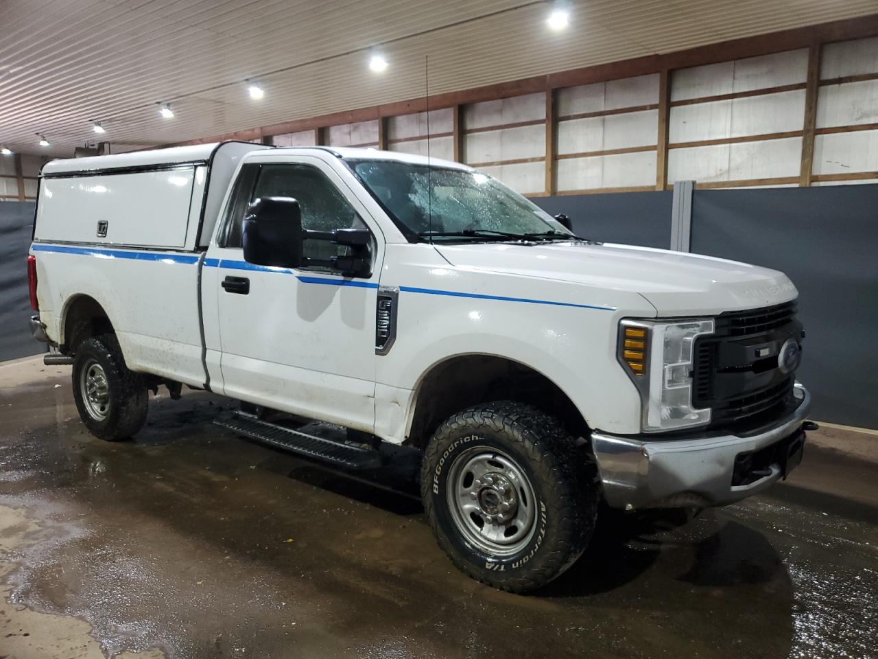 Photo 3 VIN: 1FTBF2B64JEC09816 - FORD F250 